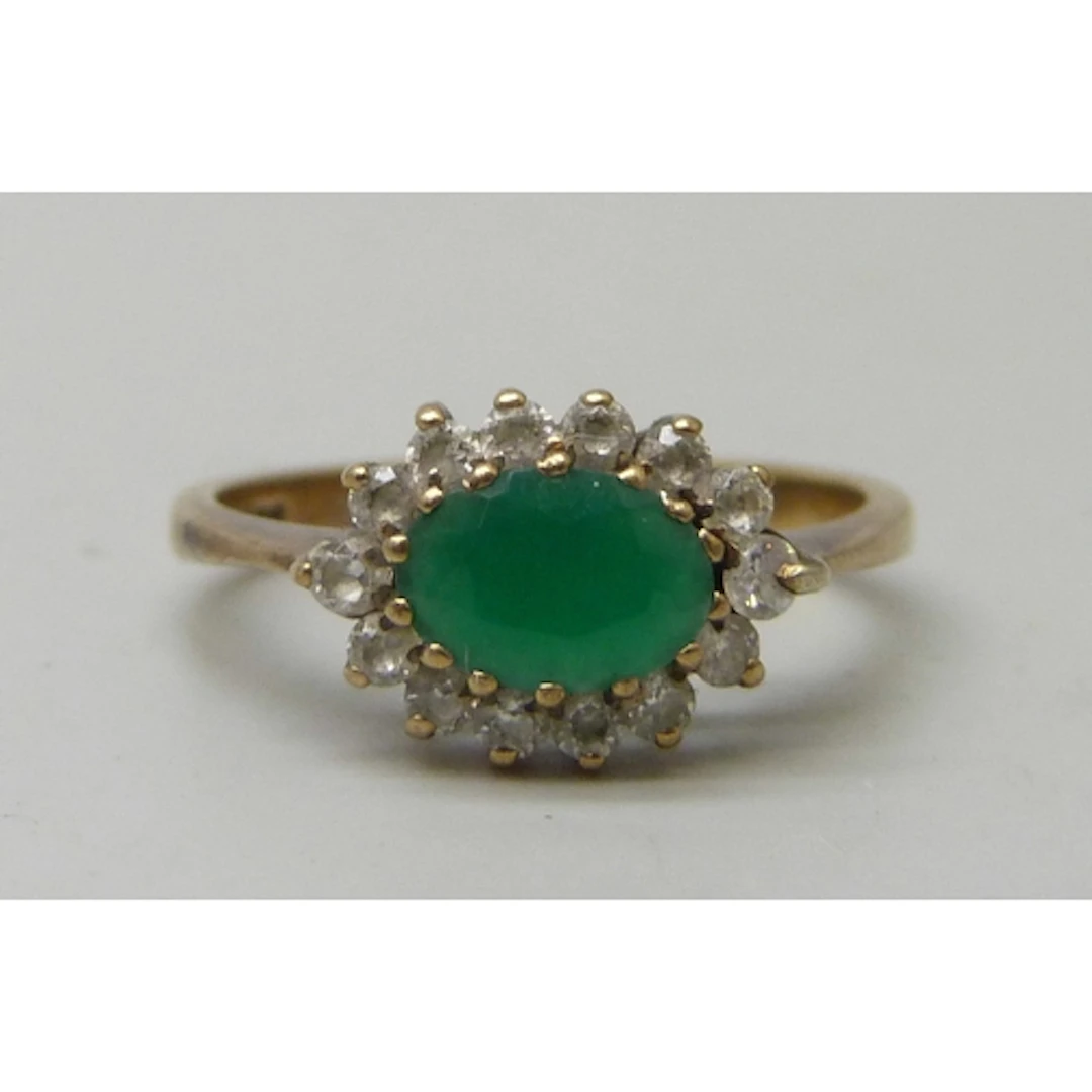 A 9ct gold, chrysoprase and white stone cluster ring, 2g, L/...