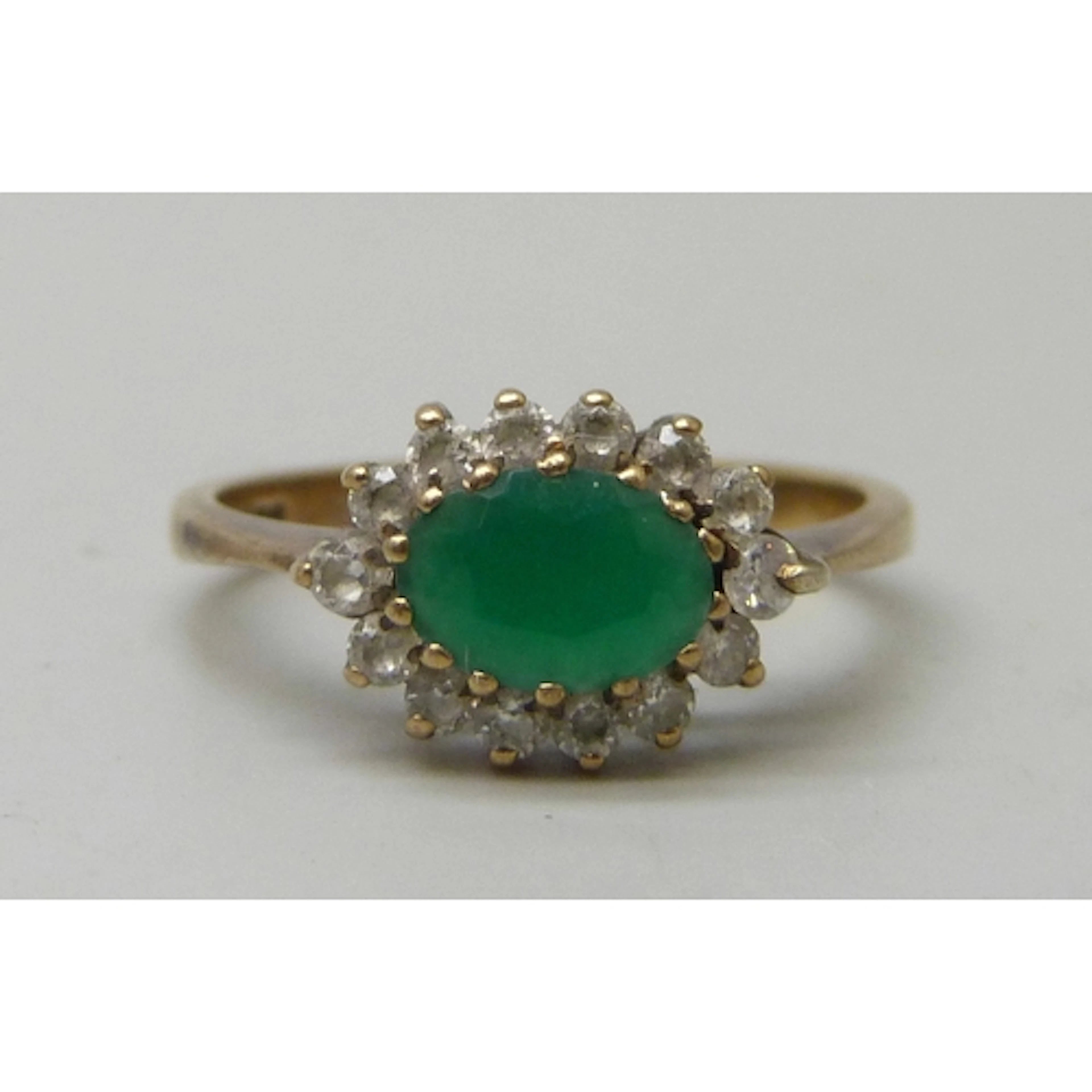 A 9ct gold, chrysoprase and white stone cluster ring, 2g, L/...