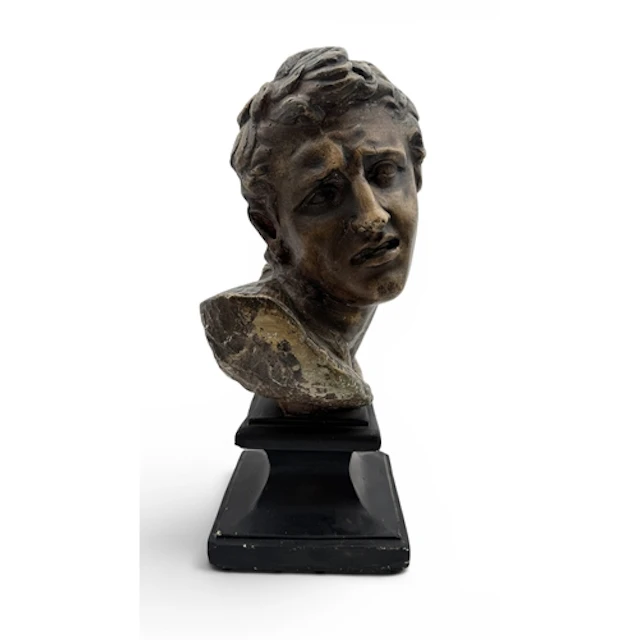 A CLASSICAL PLASTER BUST OF A ROMAN 41cm H