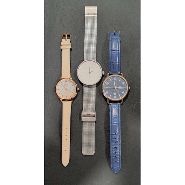 THREE WRISTWATCHES comprising a Moon watch model MW131B (tic...