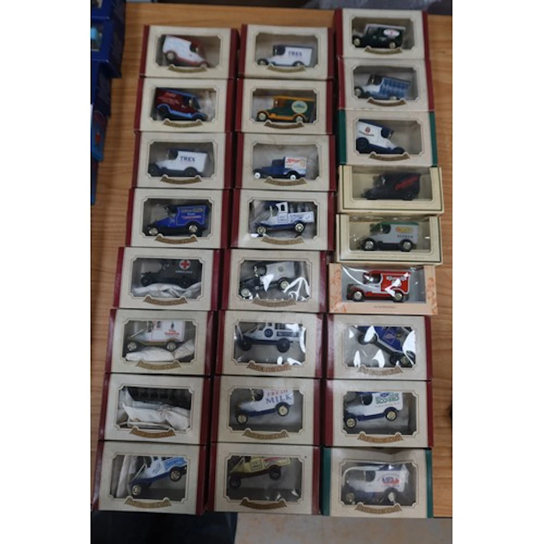 25 boxed Oxford Die case Lorries and Vans