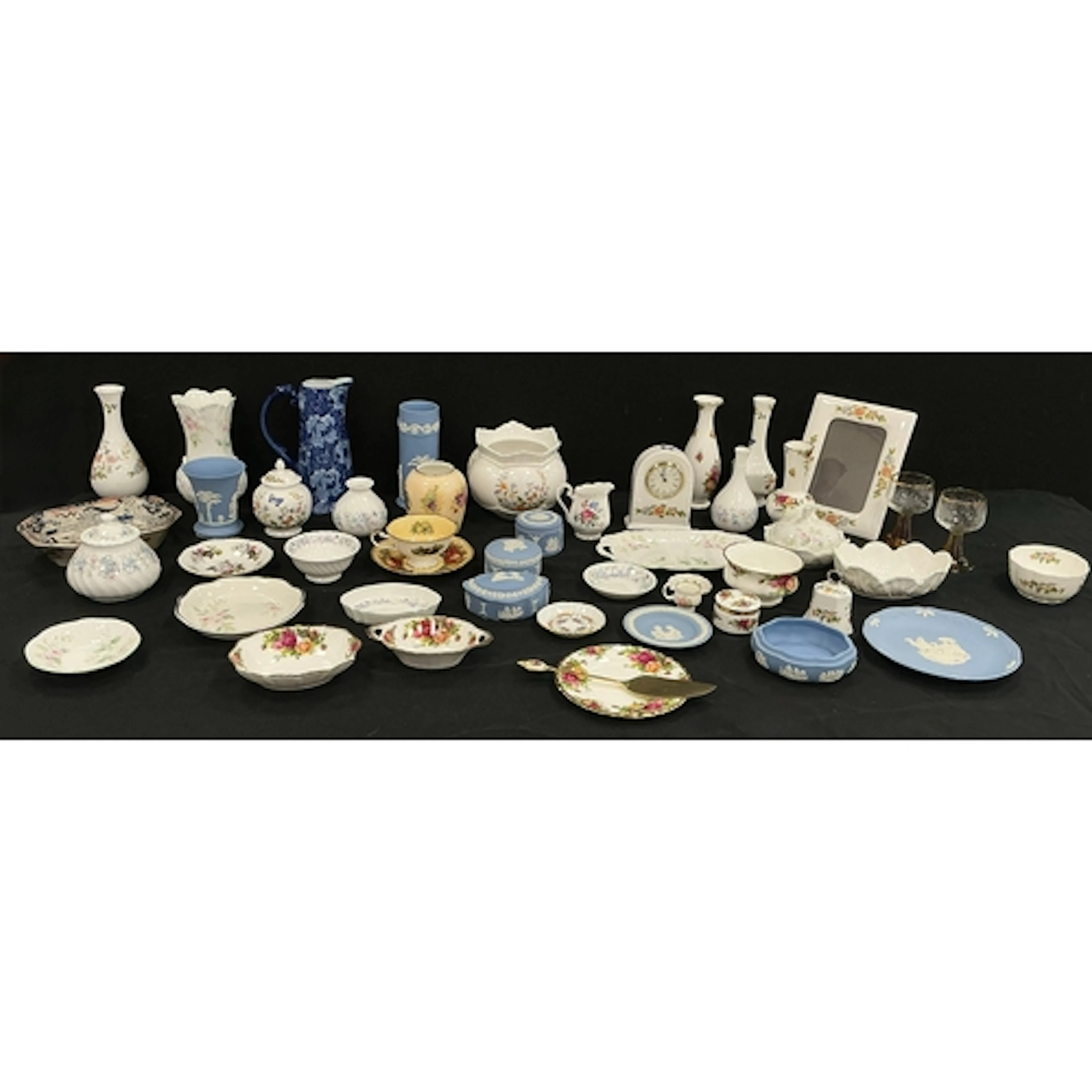 A Wedgwood jasperware spill vase decorated in neoclassical ...