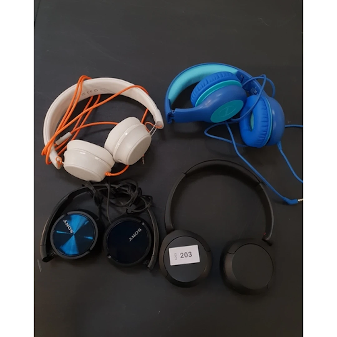 ONE BAG OF HEADPHONES including Sony