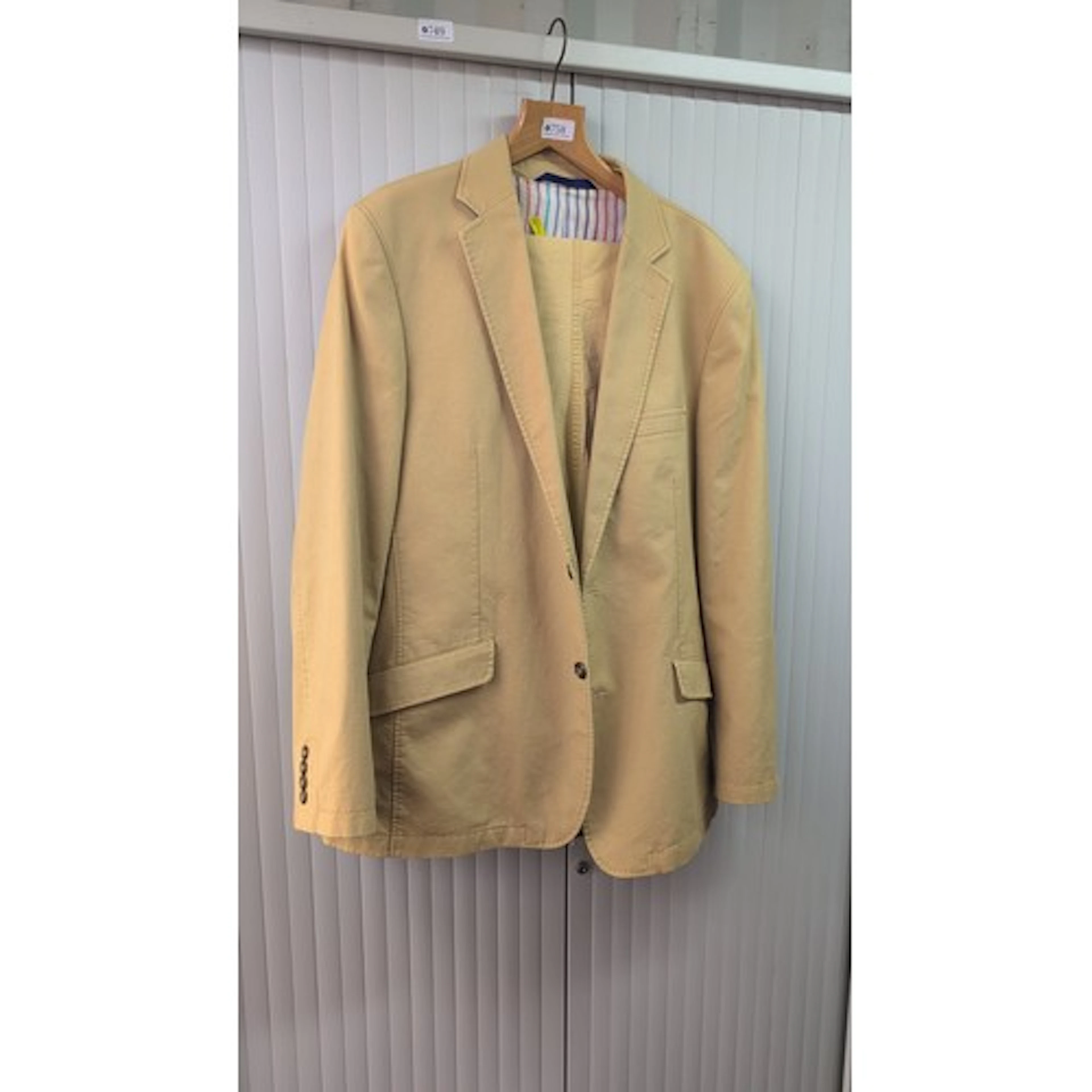 Brook Taverner men’s tailored blazer in tan woven clot...