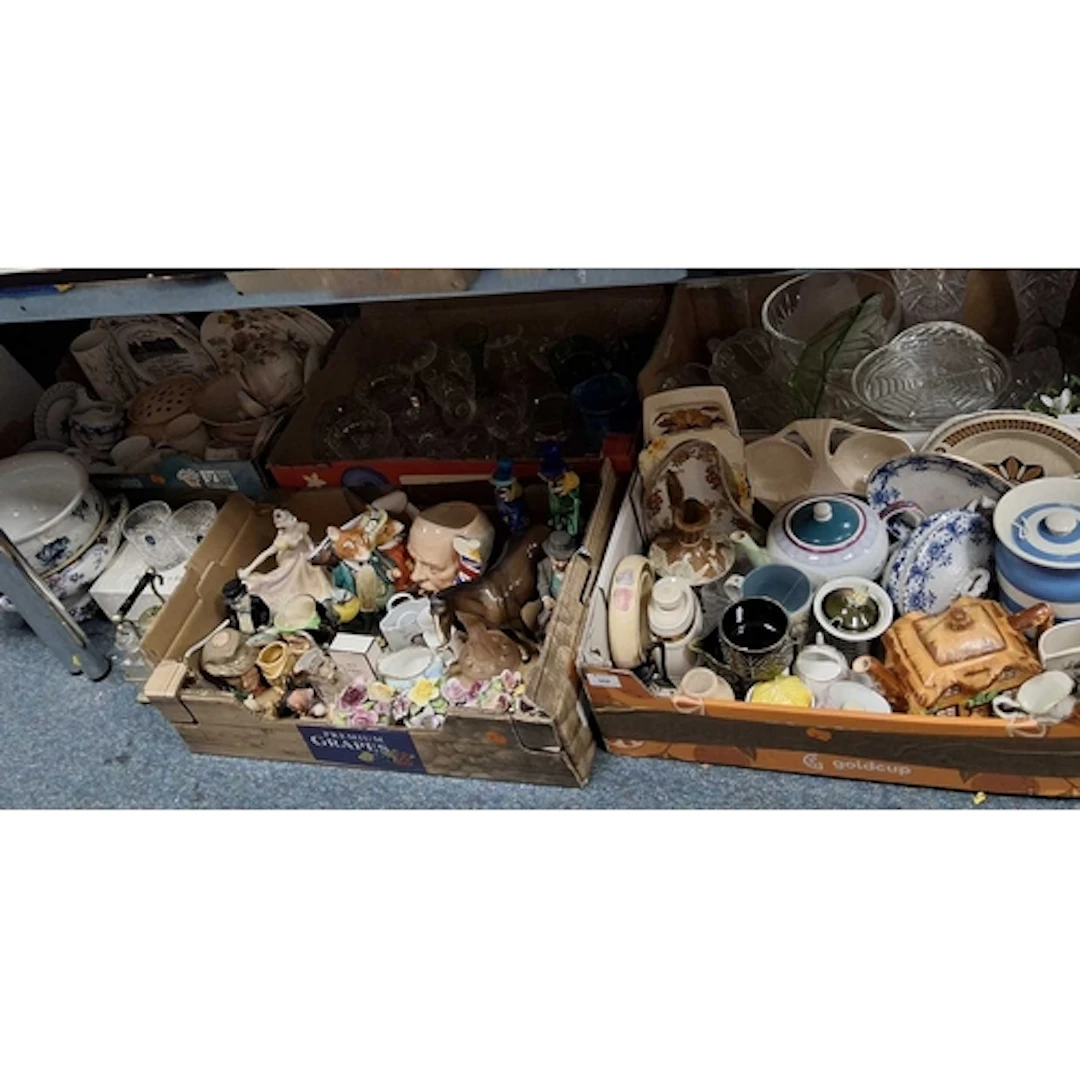FIVE BOXES AND LOOSE CERAMICS AND GLASS, to include a select...