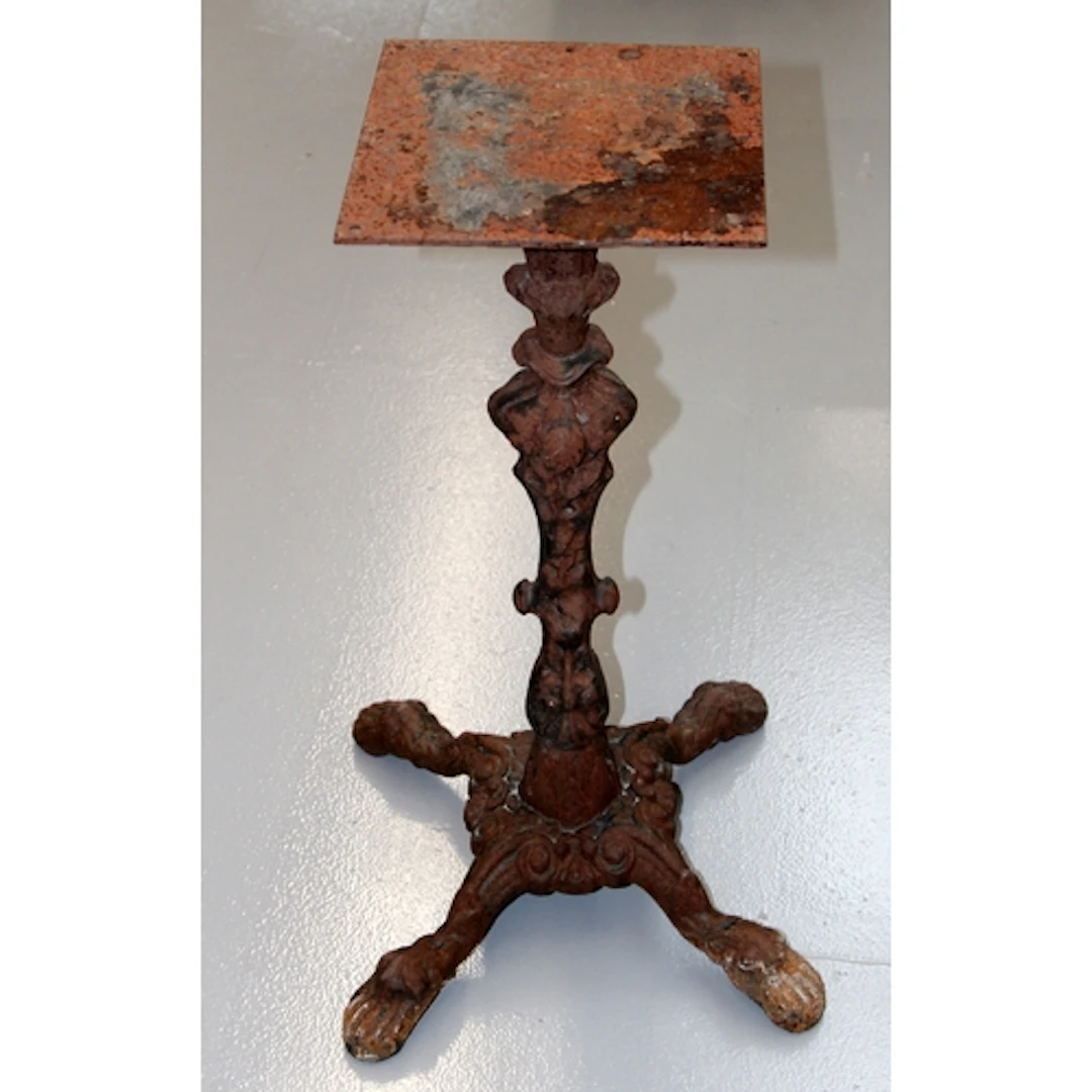 Cast iron stand for slot machine. 72cms tall, needs a table ...