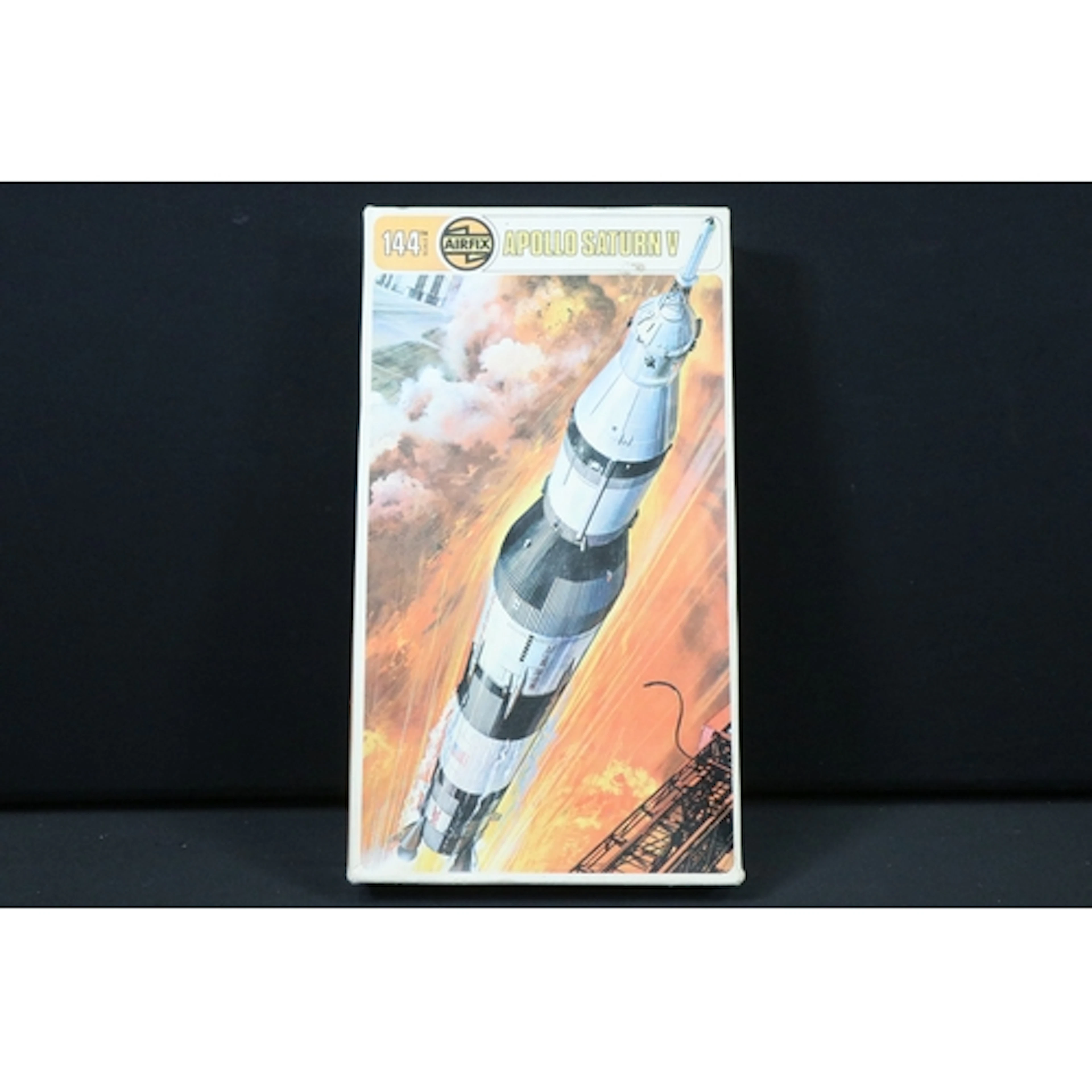 Boxed Airfix 1/144 scale 09170-5 Apollo Saturn V plastic mod...