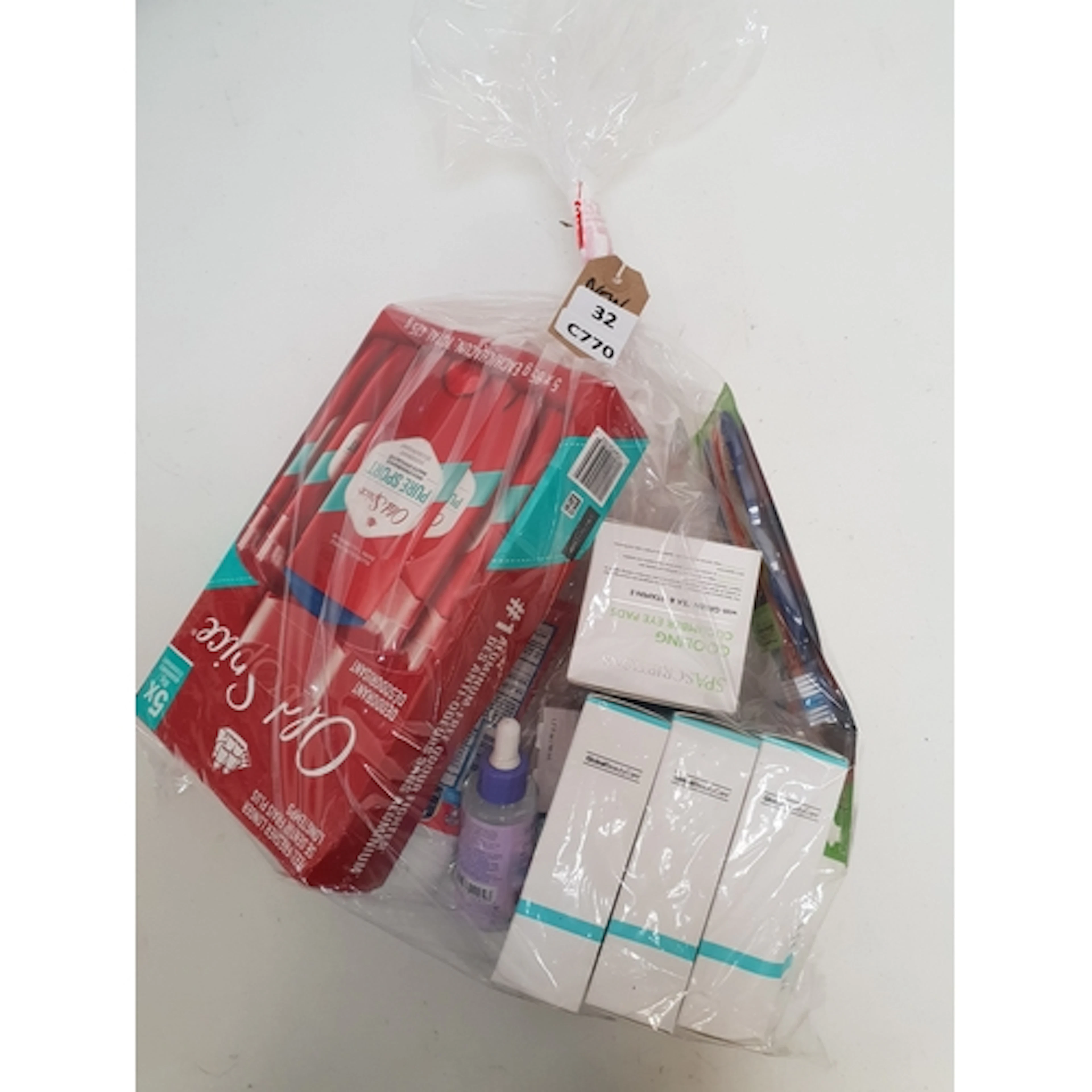 ONE BAG OF COSMETICS AND TOILETRIES including Old Spice, an...