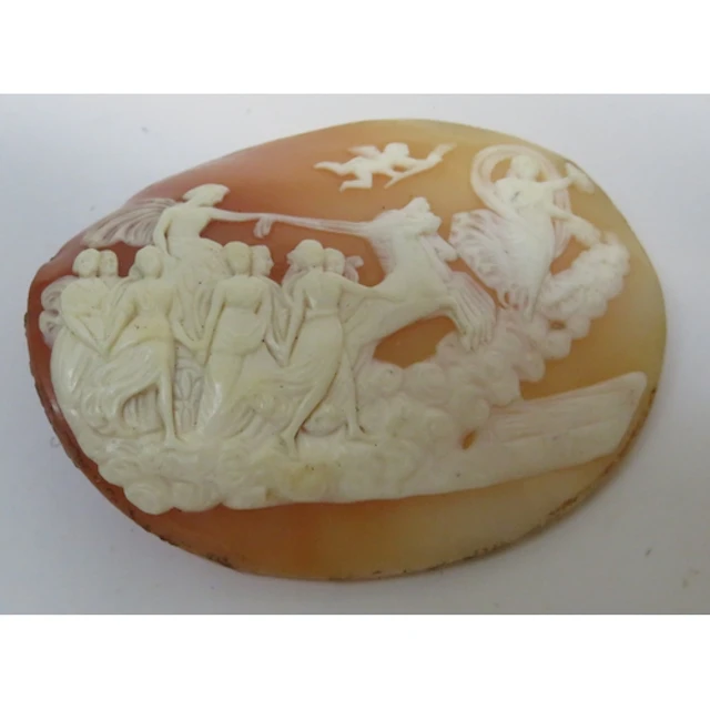 19th Century shell carved cameo, depicting a classical scene...