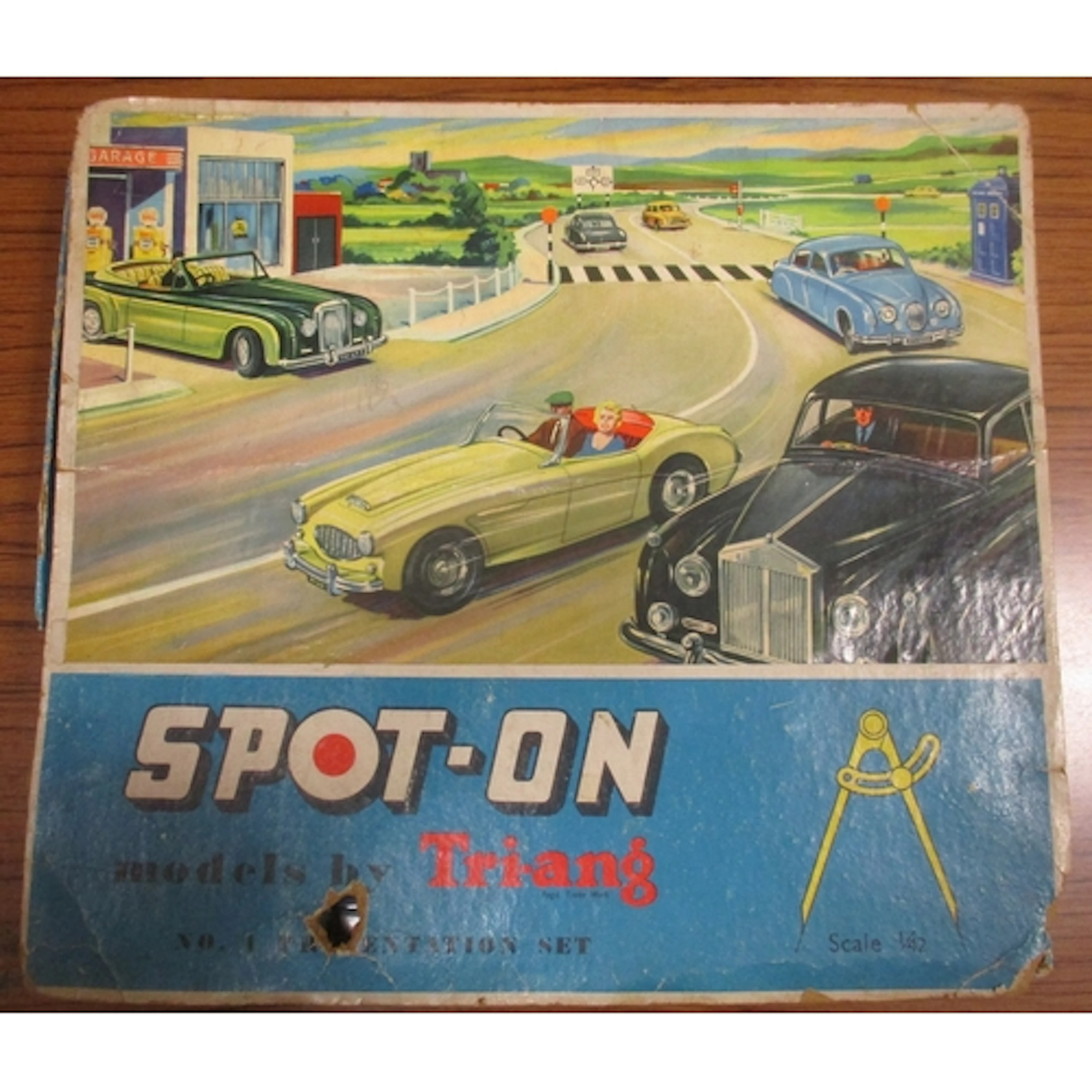 Spot-On. Presentation Set No.1 with Ford Zodiac (yellow/whit...