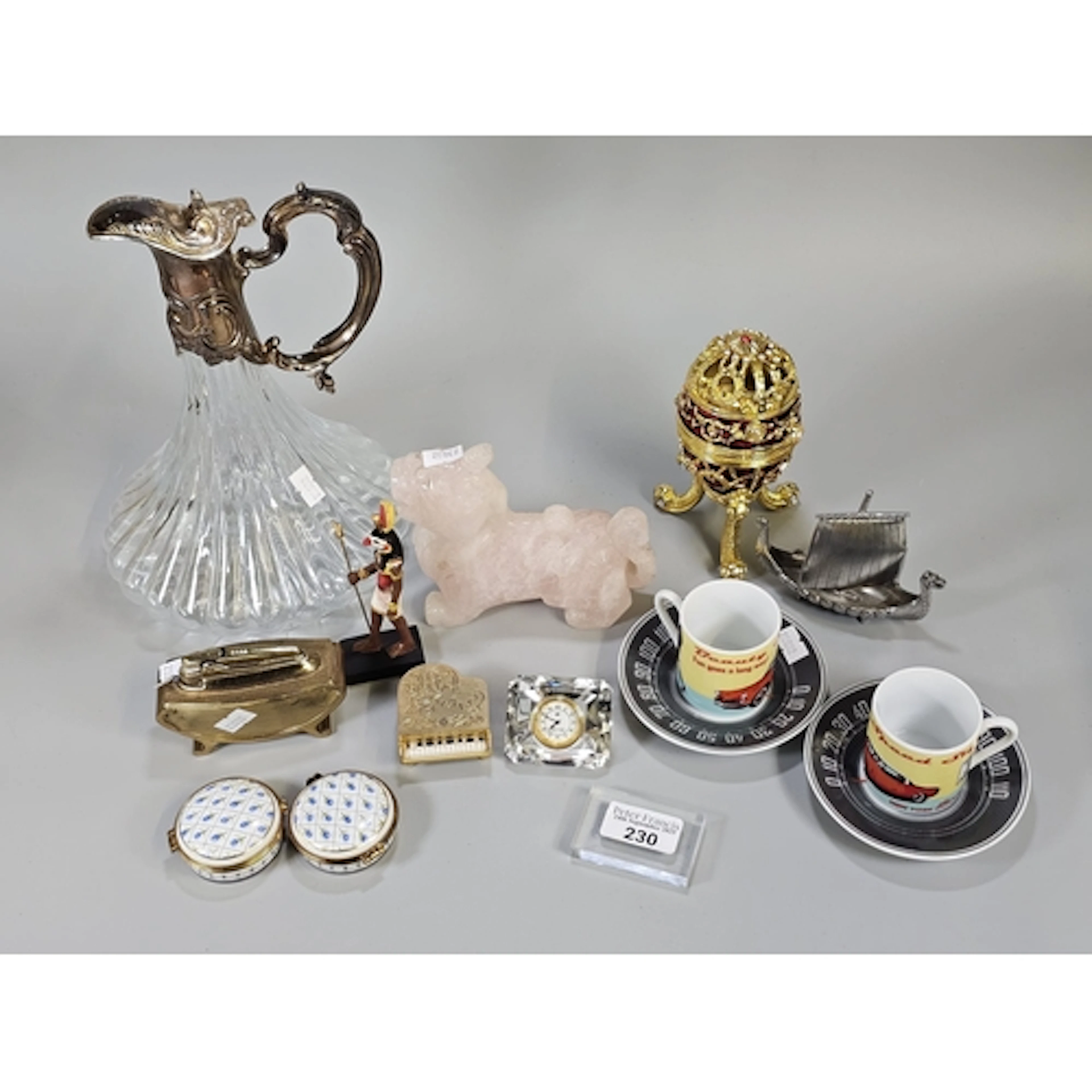 Box of oddments to include: Art Nouveau style glass and silv...
