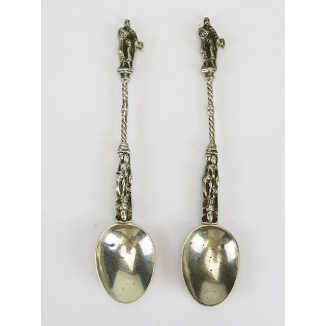 A pair of continental silver apostle spoons, hallmarked, 33....