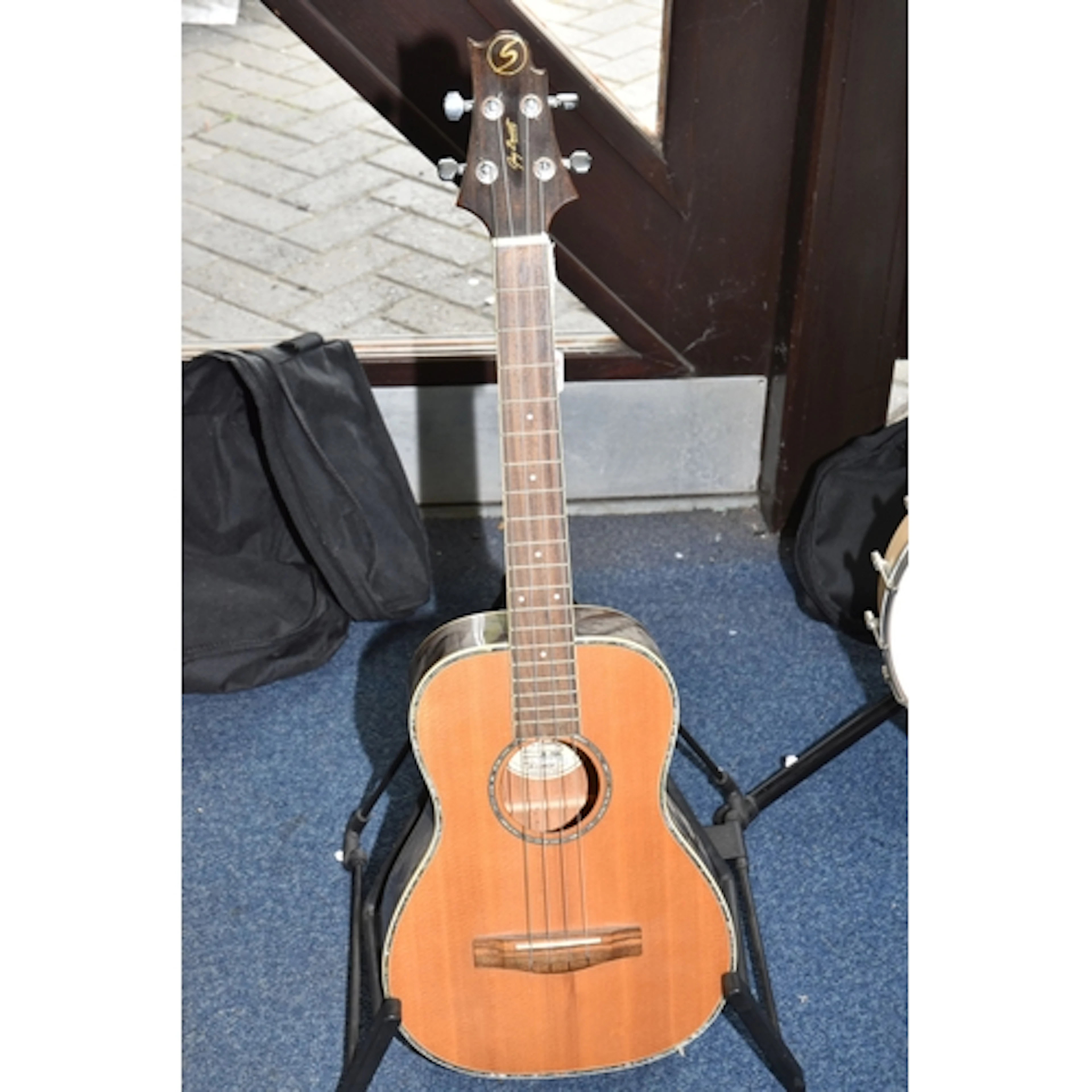 A SAMICK GREG BENNETT DESIGN UK-70B BARITONE UKELELE crafted...