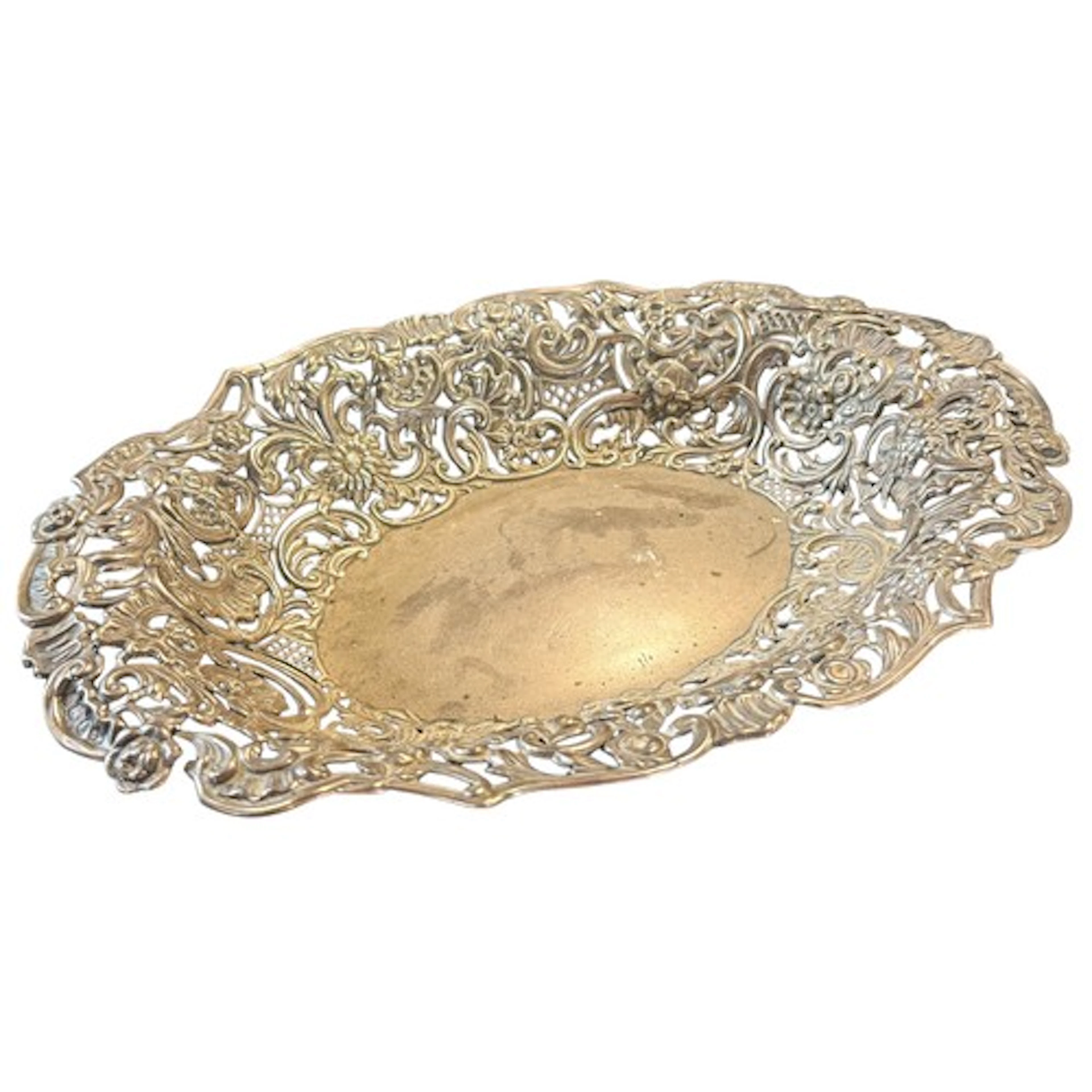 A Victorian silver basket/dish, London 1893, by William Comy...
