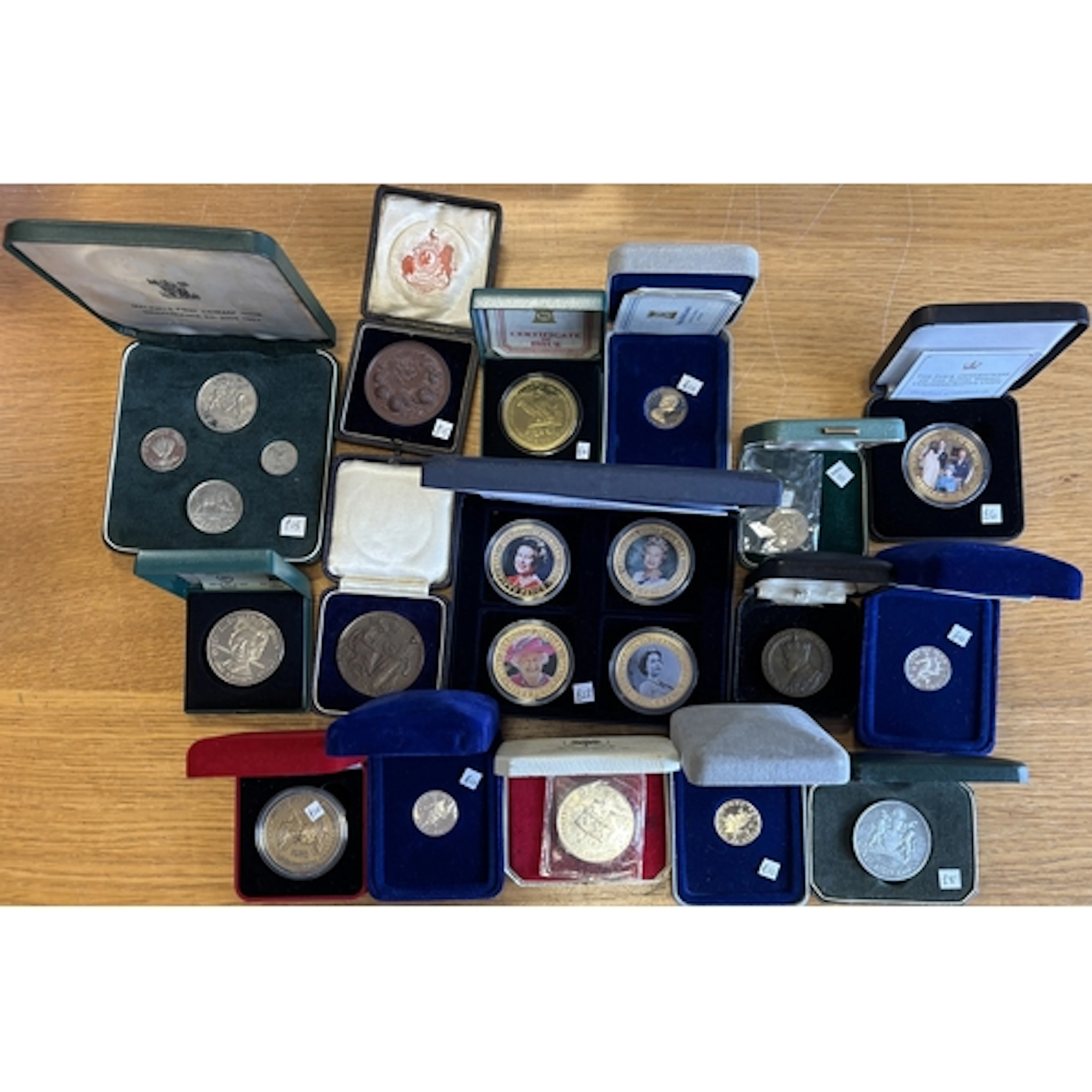 Collection of mostly CuNi uncirculated packs and boxed, incl...