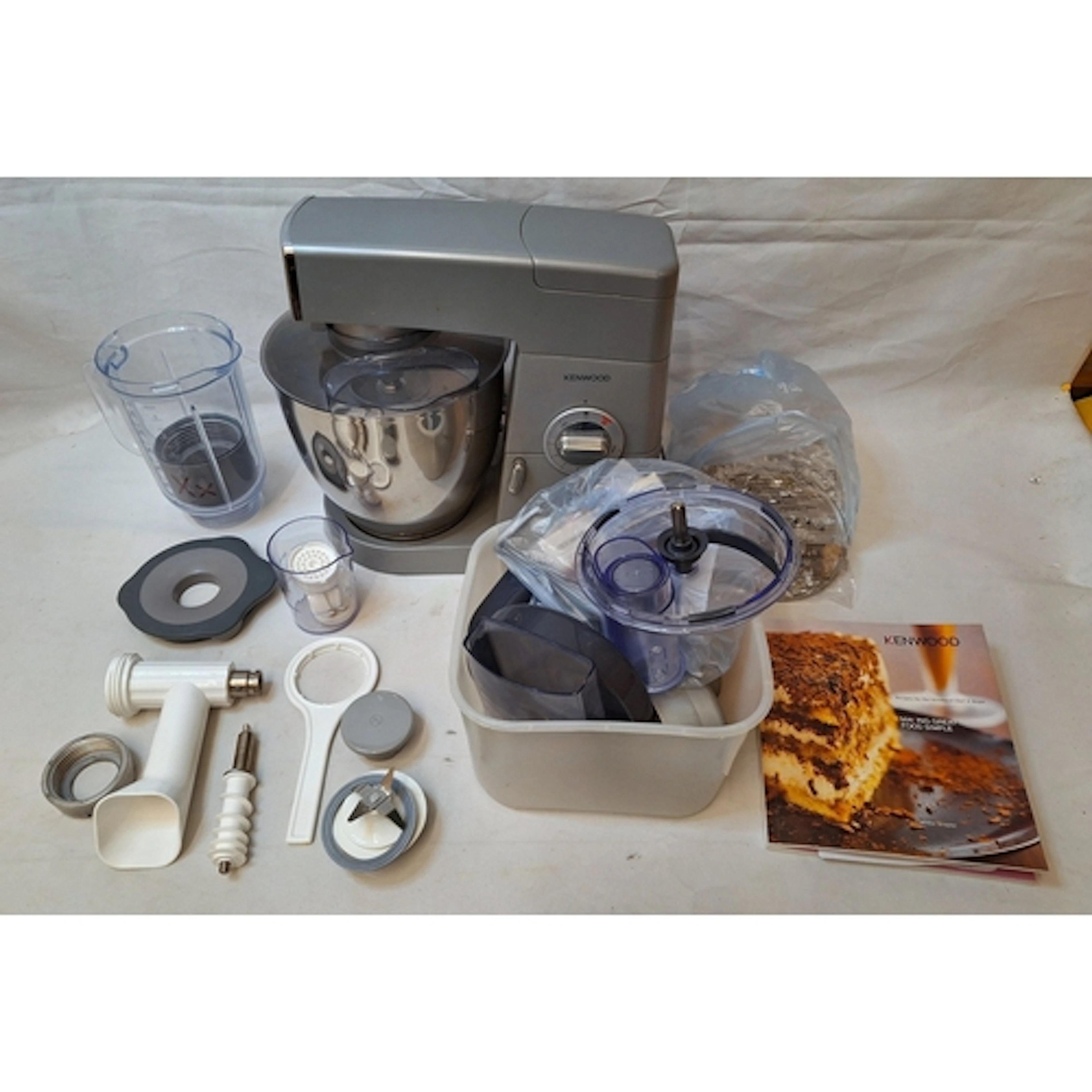 Kenwood Chef Major Classic Model KM 630 incl. accessories, j...