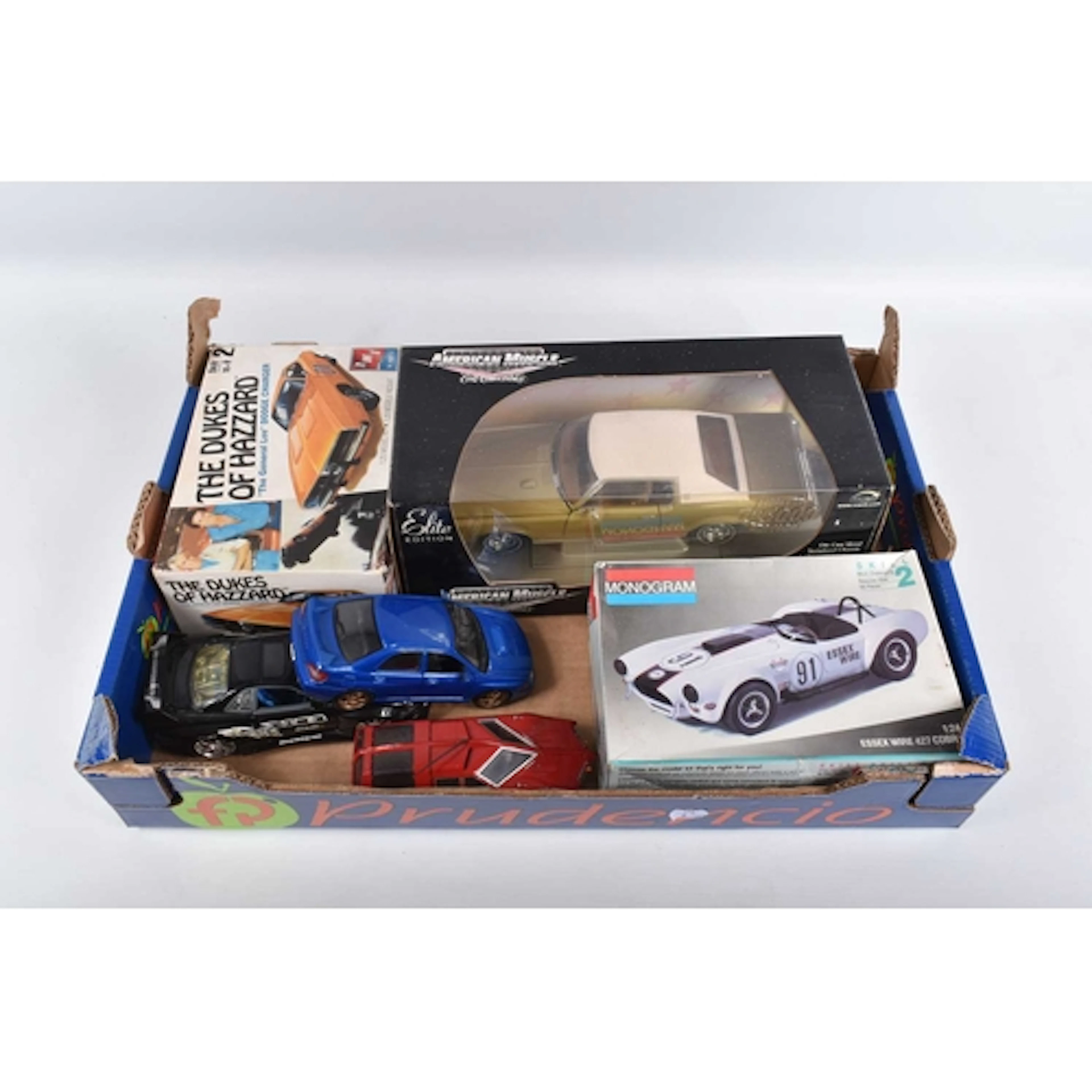 A SELECTION OF BOXED AND UNBOXED MODEL VEHICLES, to include ...