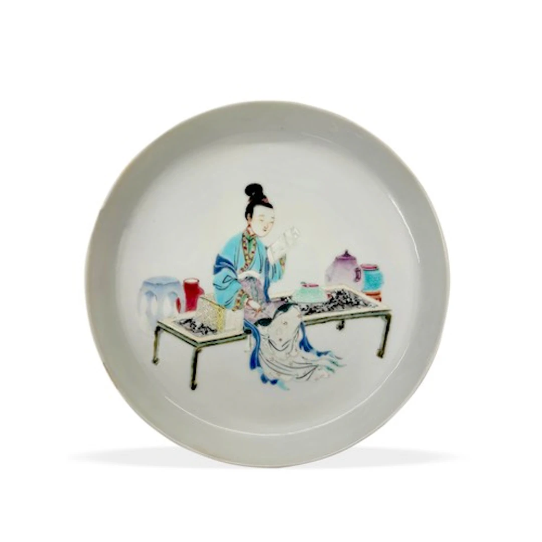 A FINE AND RARE 'LADY' FAMILLE ROSE DISH YONGZHENG SIX-CHARA...