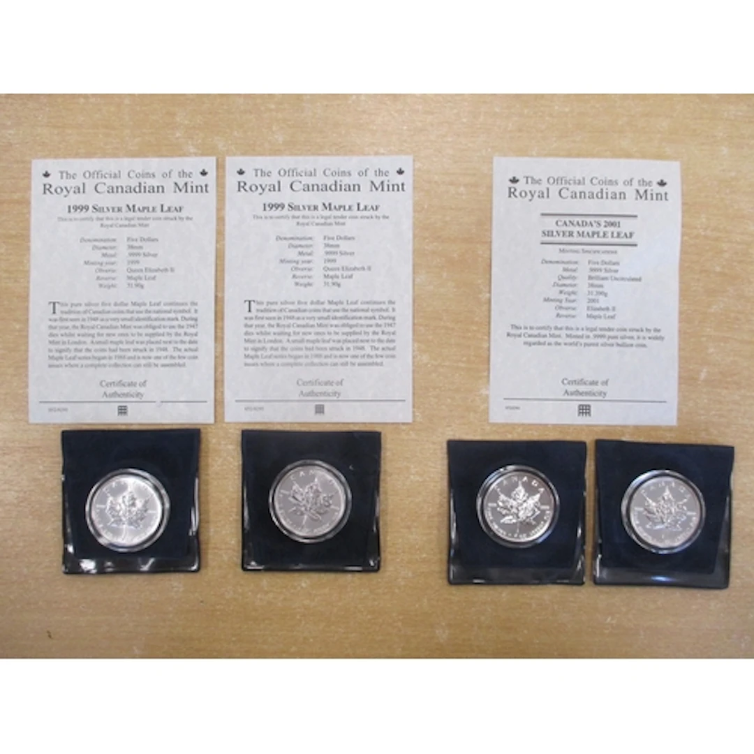 Canada. Range of uncirculated 1oz silver Maple $5 issues fro...