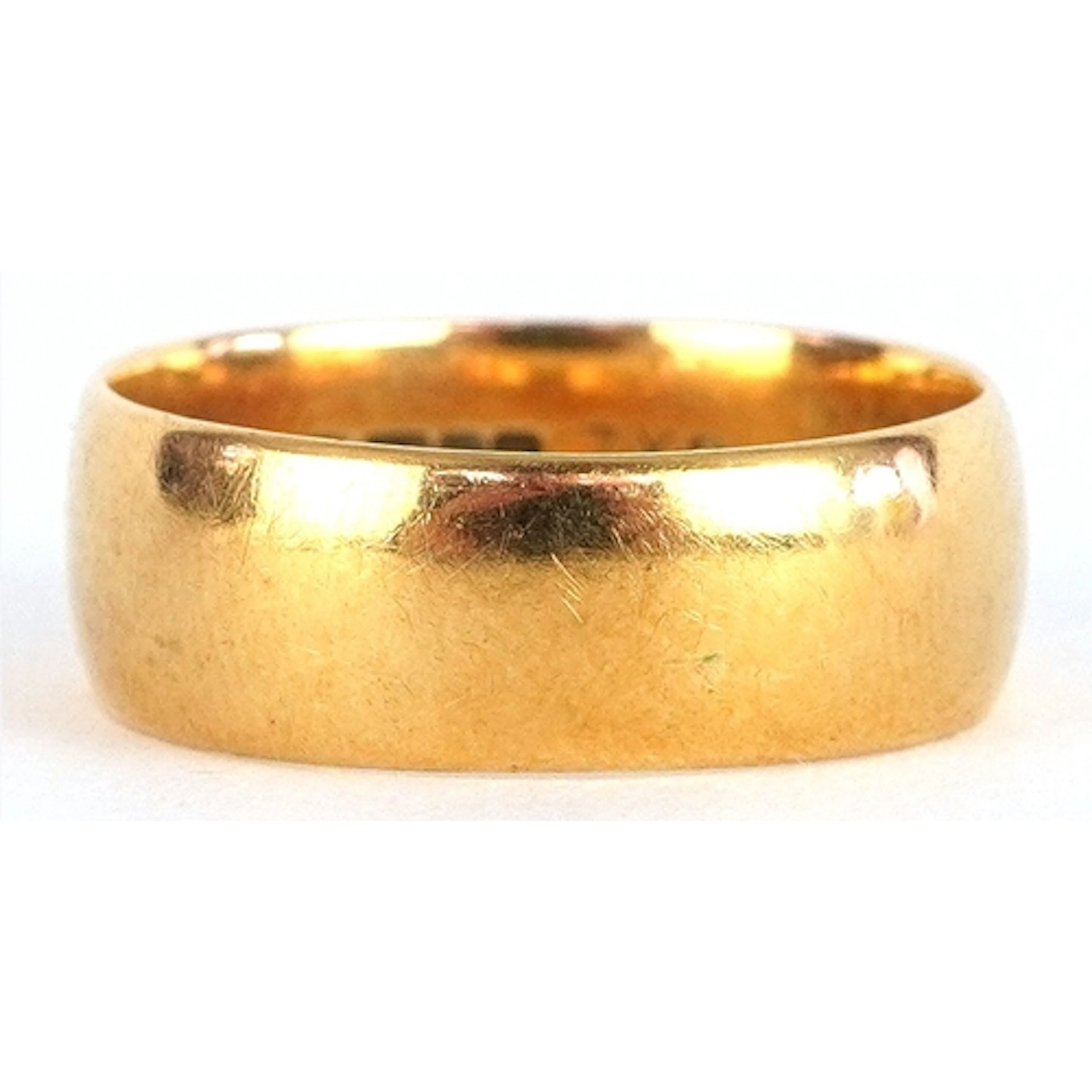 18ct gold wedding band, Birmingham 1971, size O/P, 5.2g.