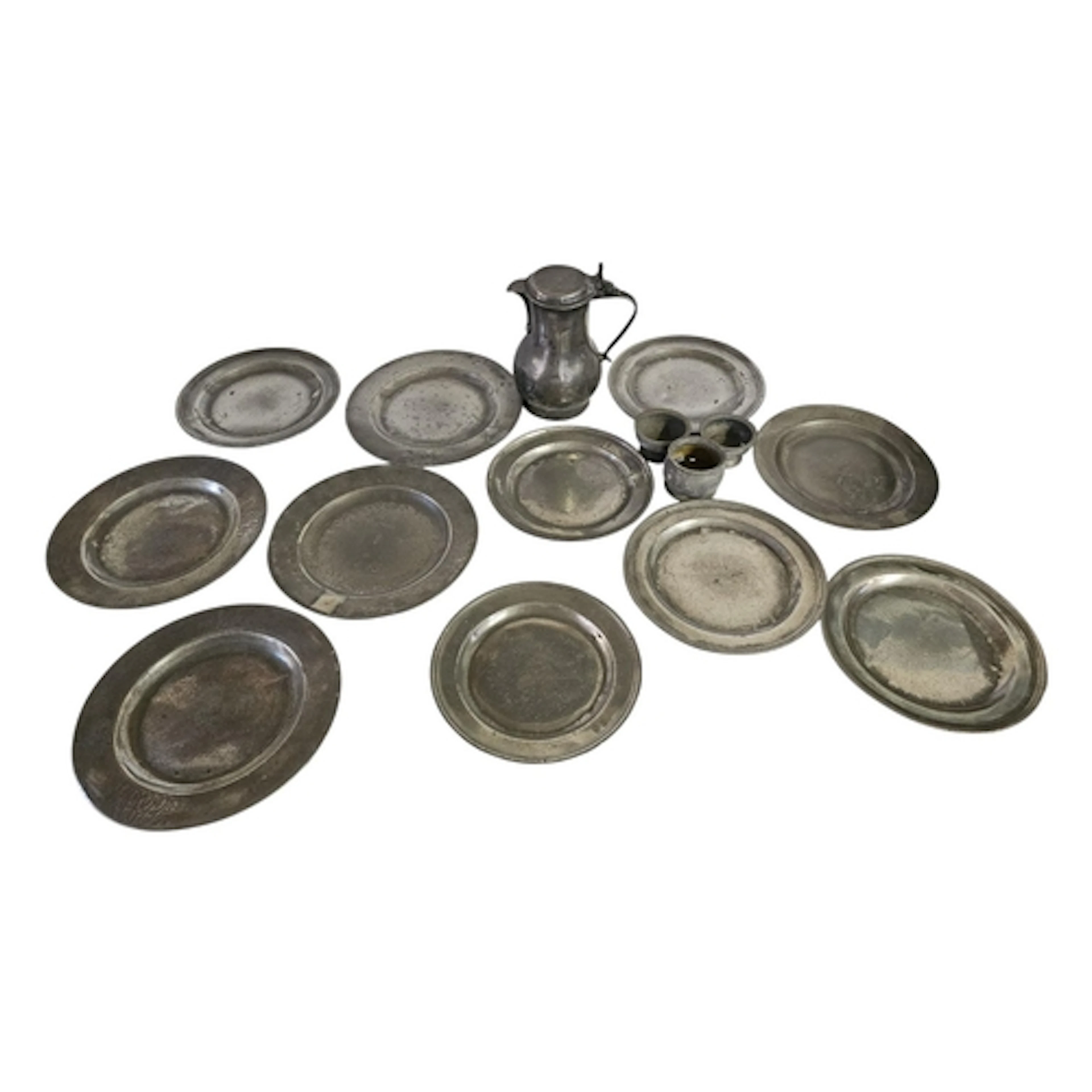 A COLLECTION OF 18TH CENTURY PEWTER PLATES To include Contin...