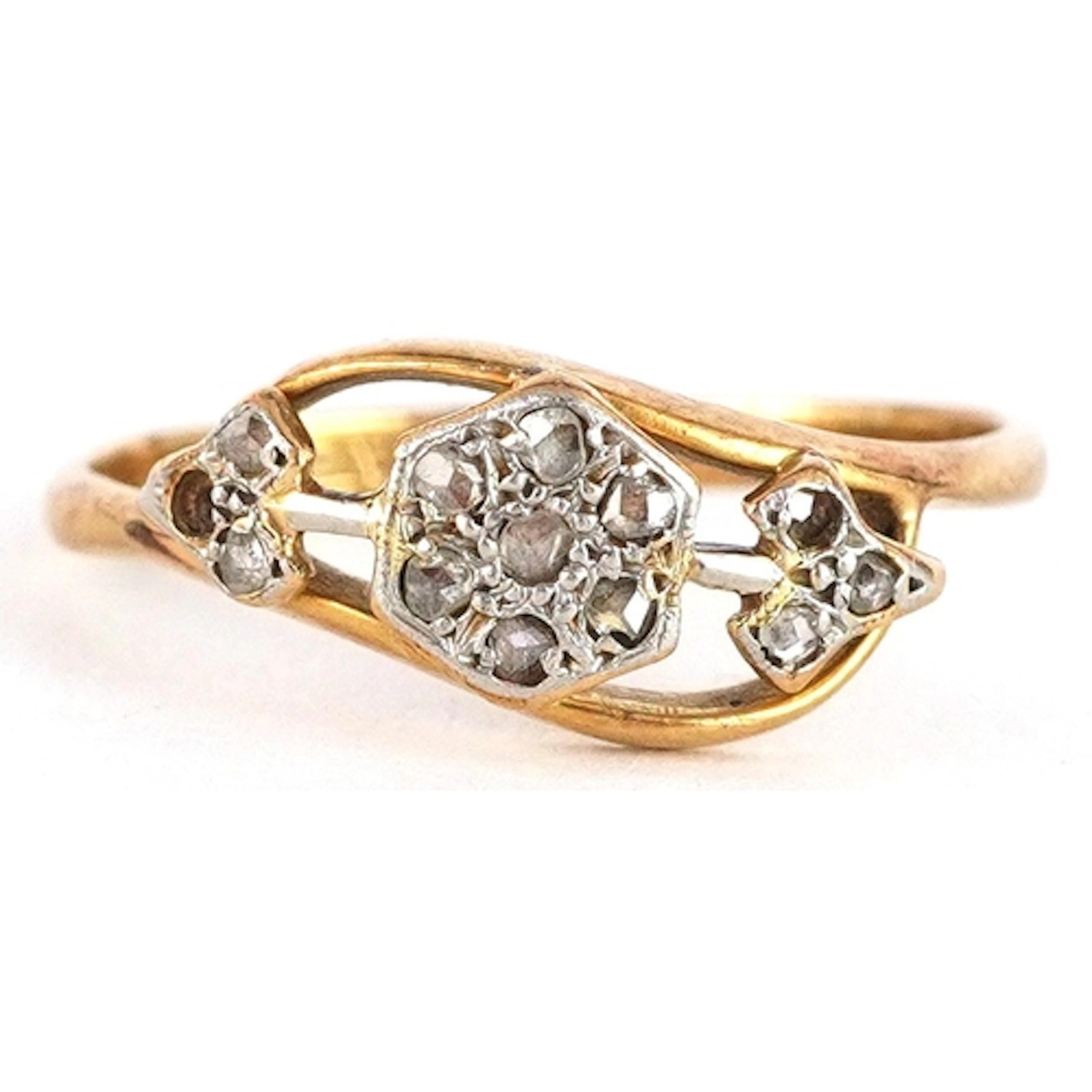 18ct gold and platinum diamond crossover ring, size M, 1.8g.