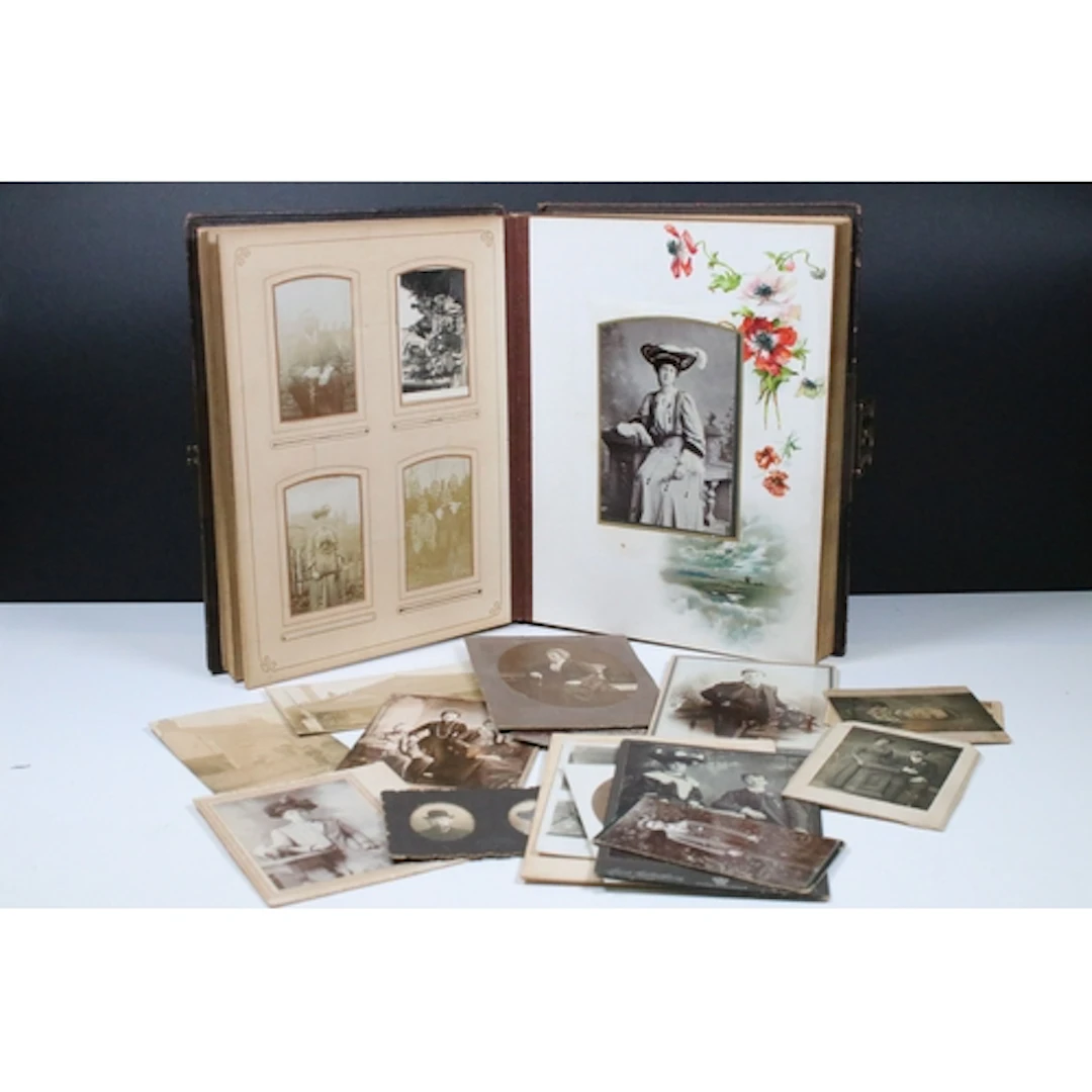 Early 20th Century Art Nouveau leather bound photograph albu...