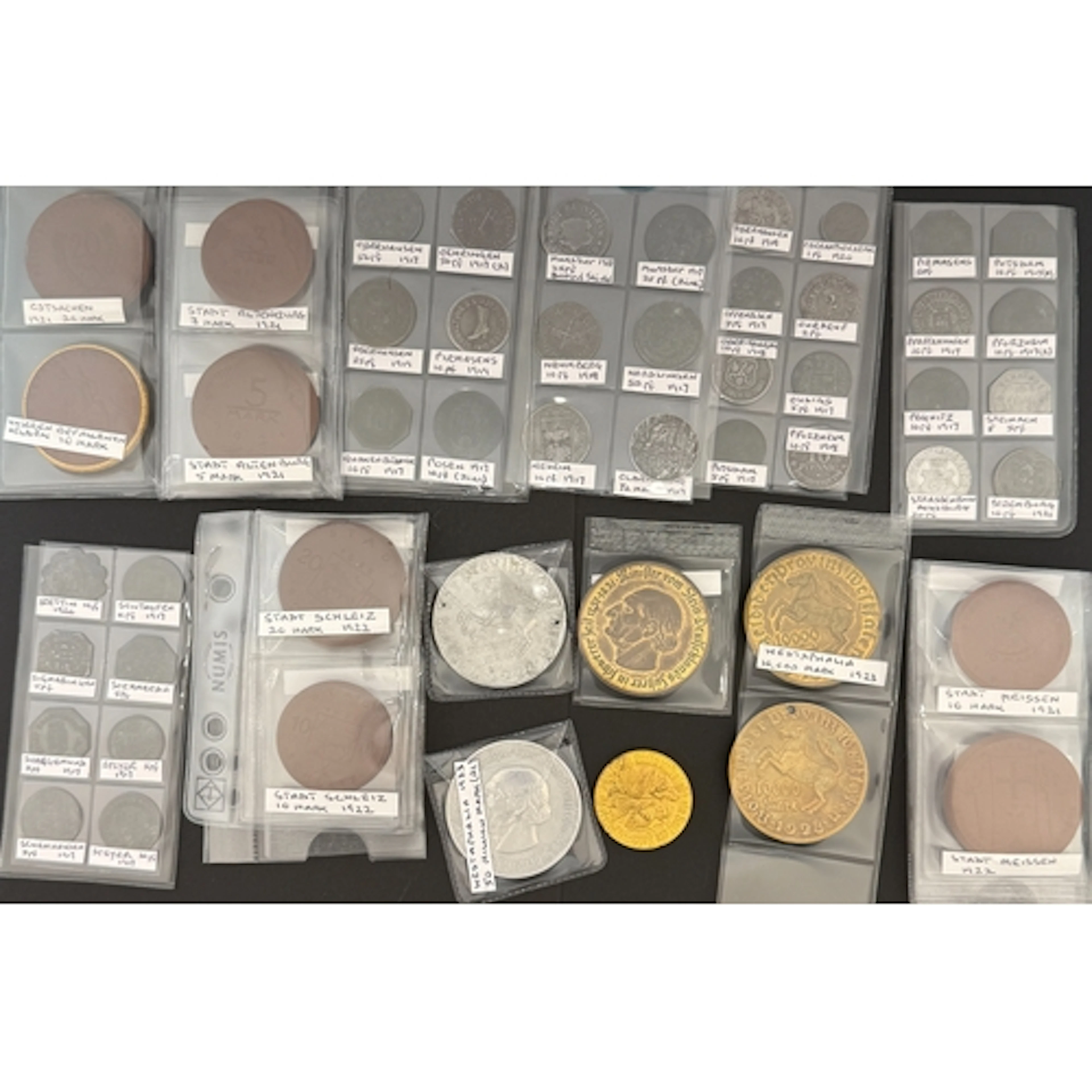 A collection of 147 German Notgeld coins and tokens, 1917–19...