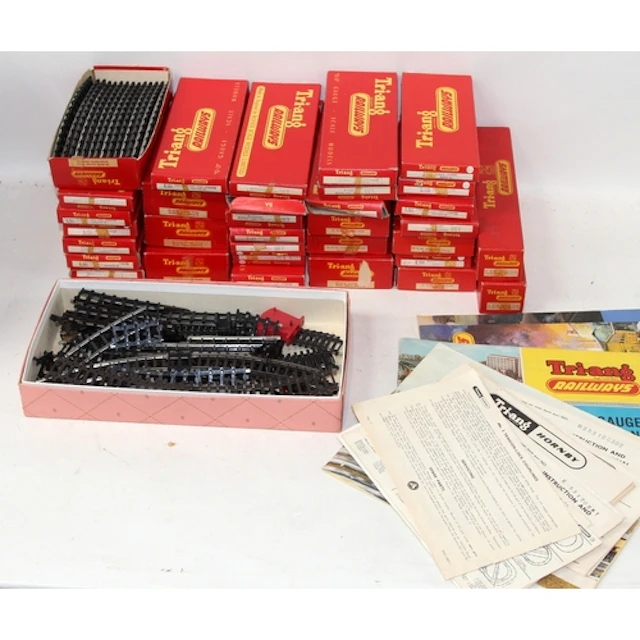 A large quantity of Hornby OO gauge track, various configura...