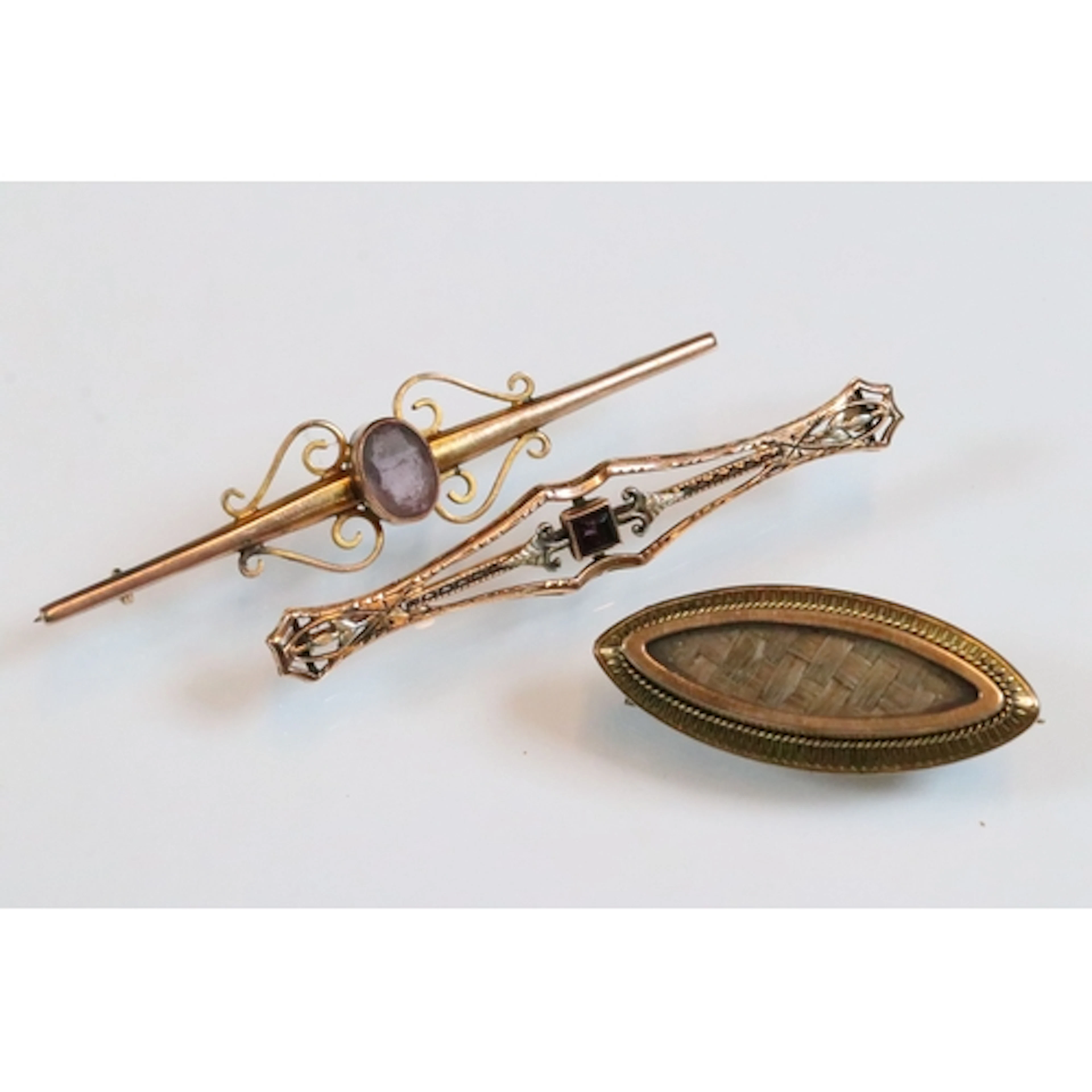 Group of brooches to include a marquise shaped mourning broo...