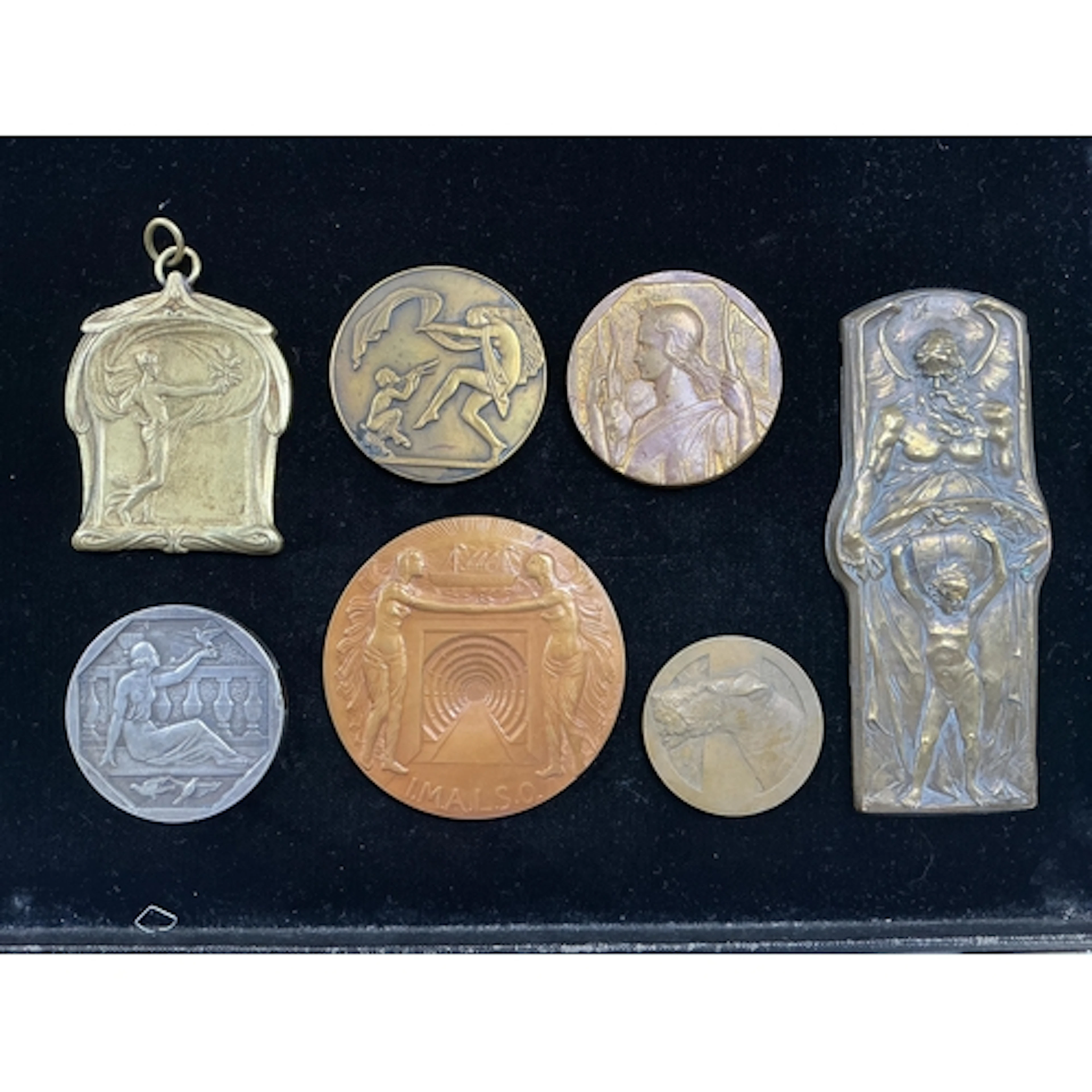 A group of French and Belgian Art Nouveau and Art Deco Medal...