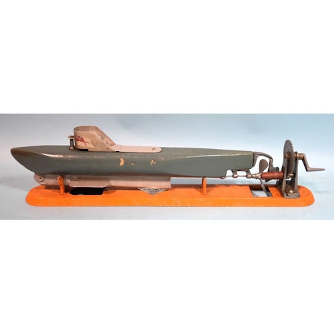 Glenbur Sportcraft, an elastic-powered submarine "Glenbur", ...