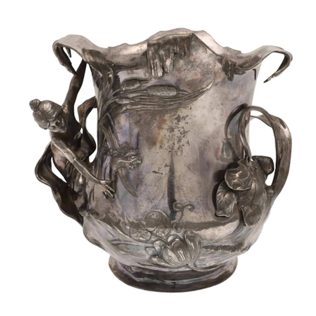 A LATE 19TH/EARLY 20TH CENTURY ART NOUVEAU SILVERED-METAL FI...
