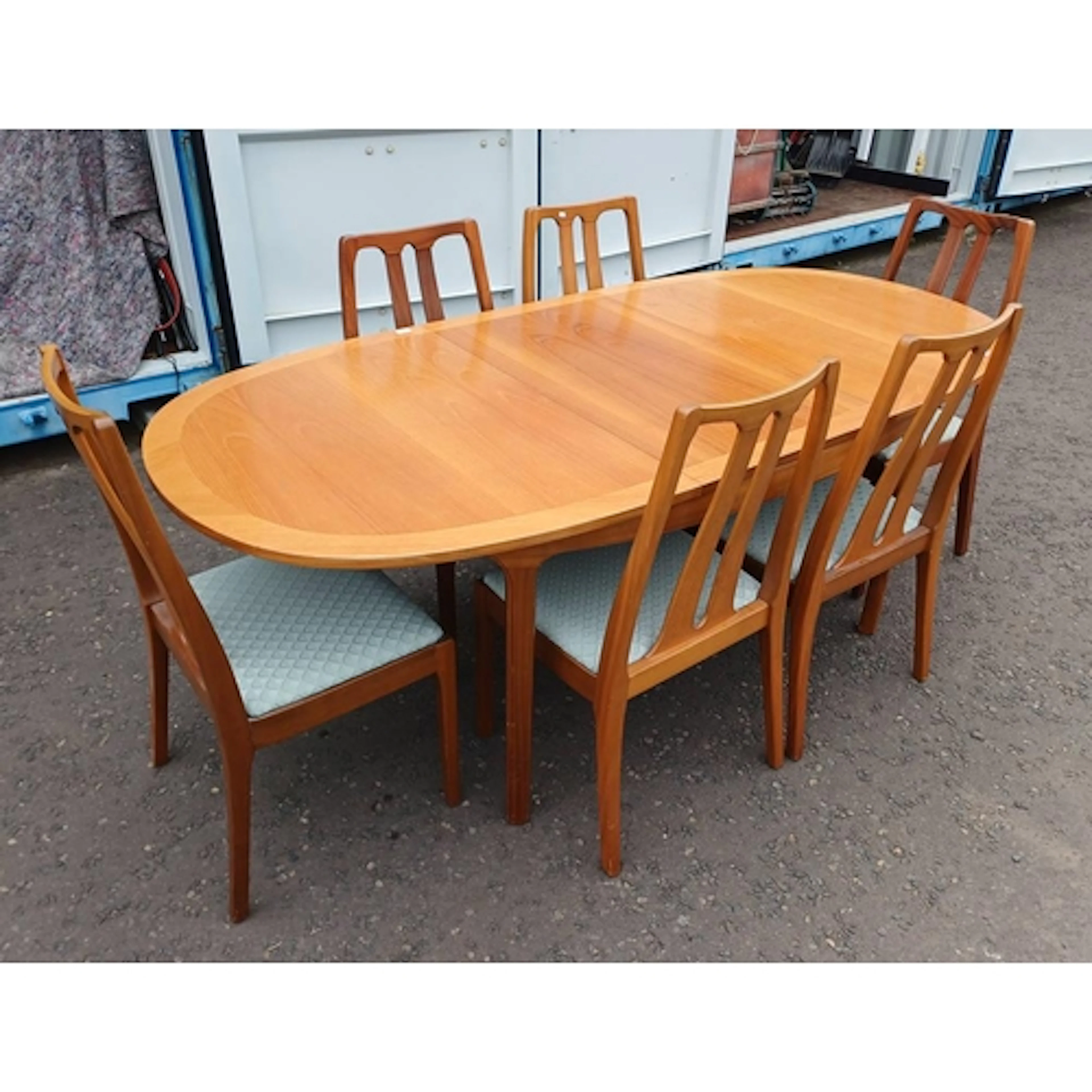 TEAK EXTENDING DINING TABLE WITH FOLD-OUT CENTRE LEAF & SET ...
