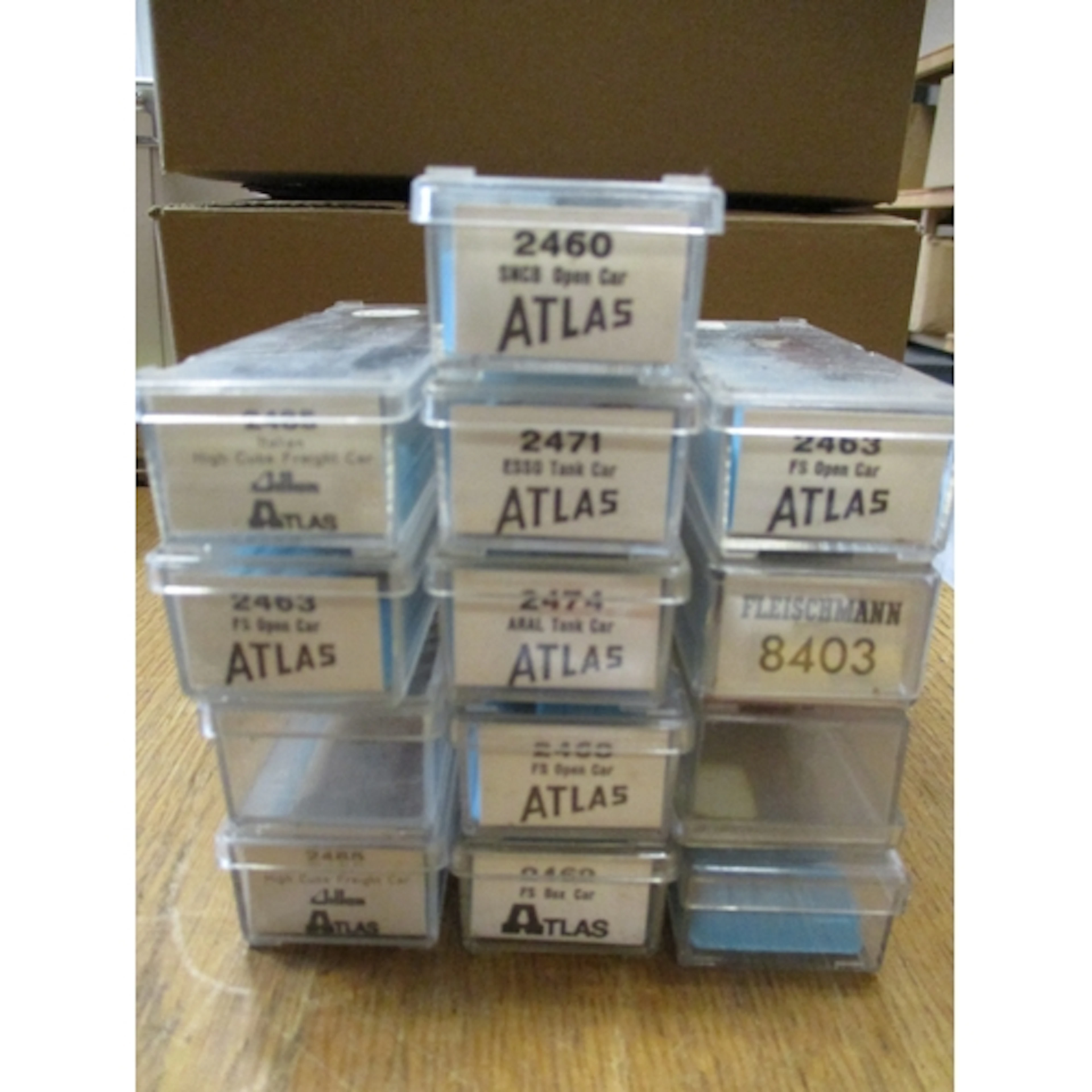 Collection of N gauge generally excellent with boxed Fleisch...