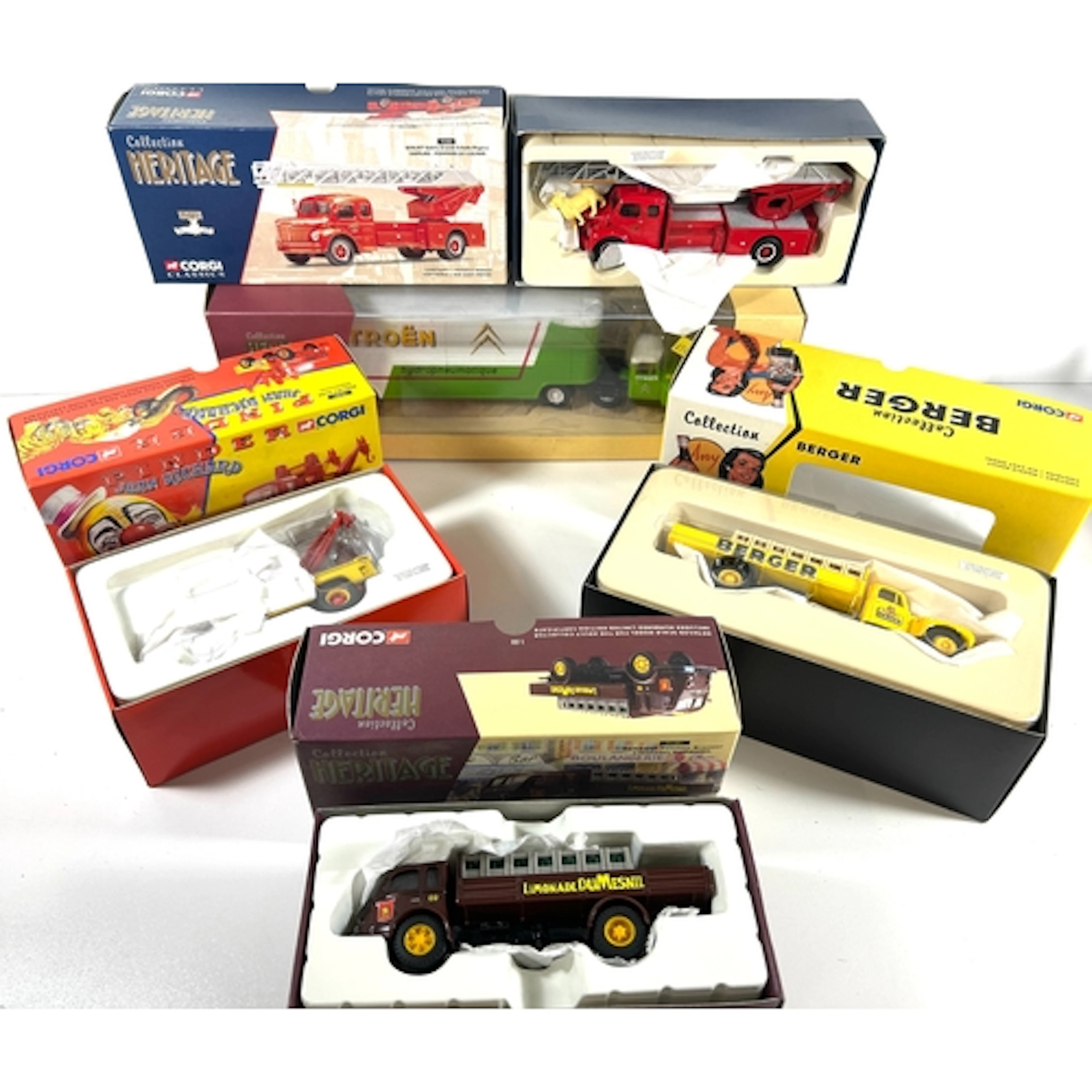 5 Corgi Heritage (French issue) vehicles. Citroen Type 55 wi...