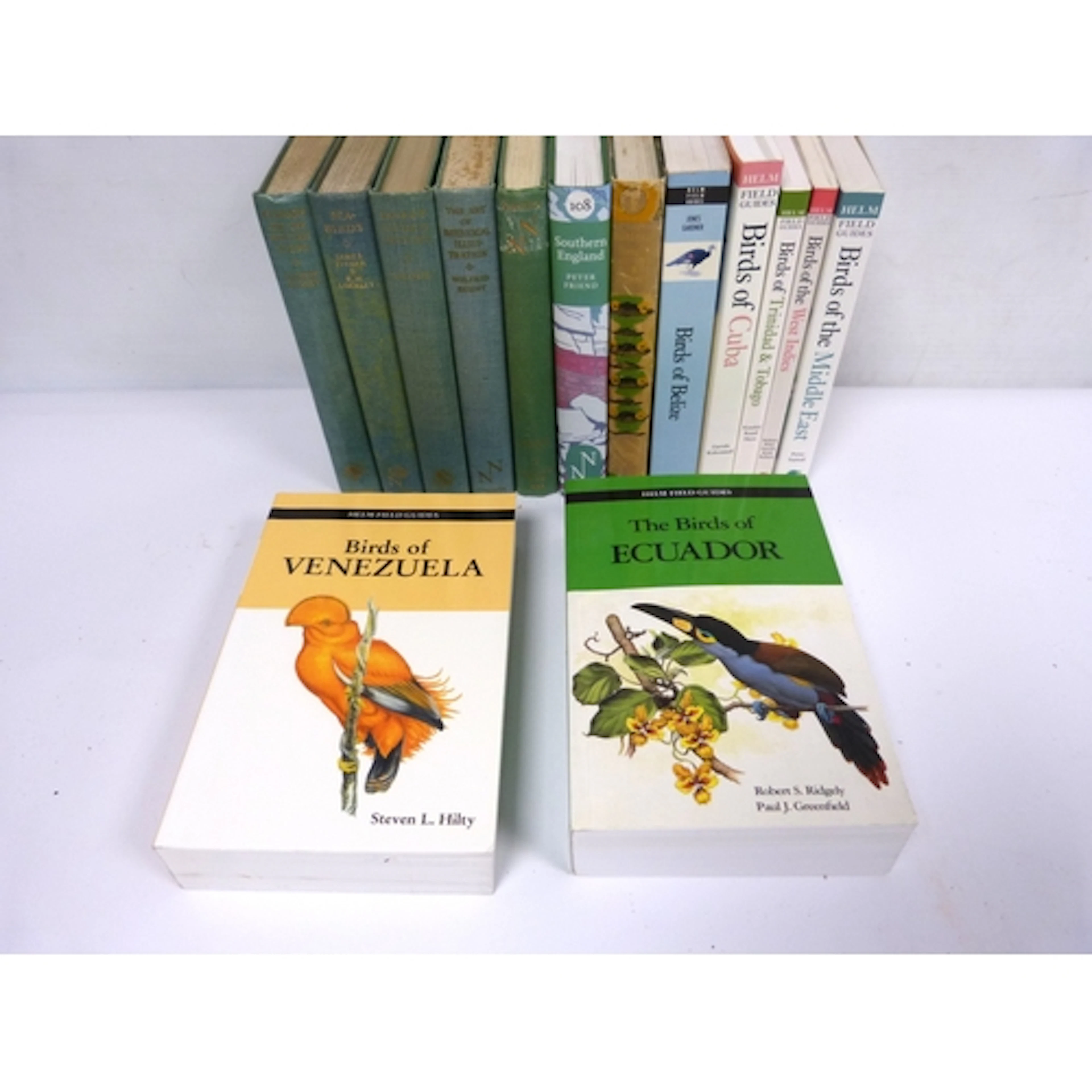 Natural History. Helm Field Guides & New Natu...