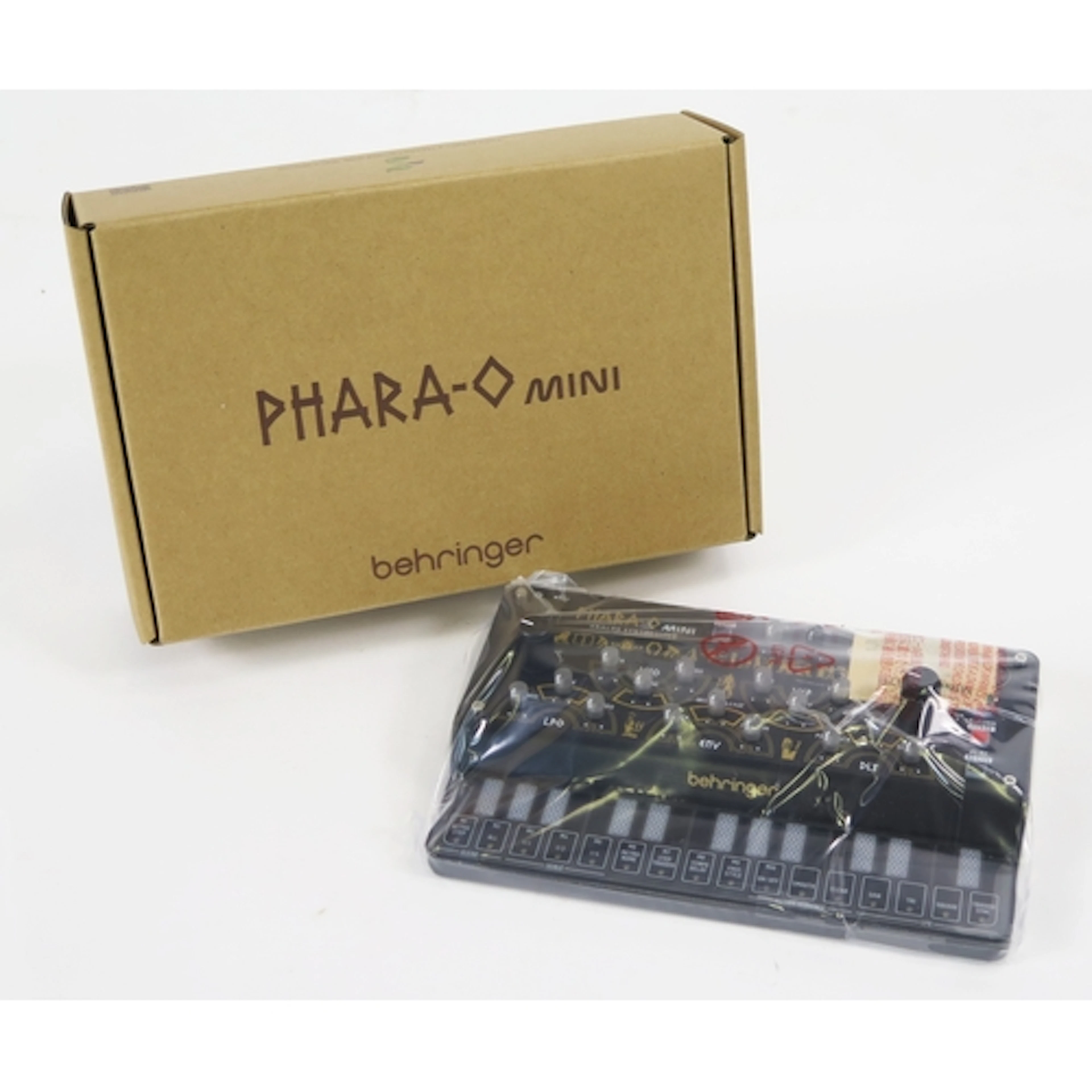 Behringer Phara-O Mini Analog Polyphonic Synthesizer - appea...