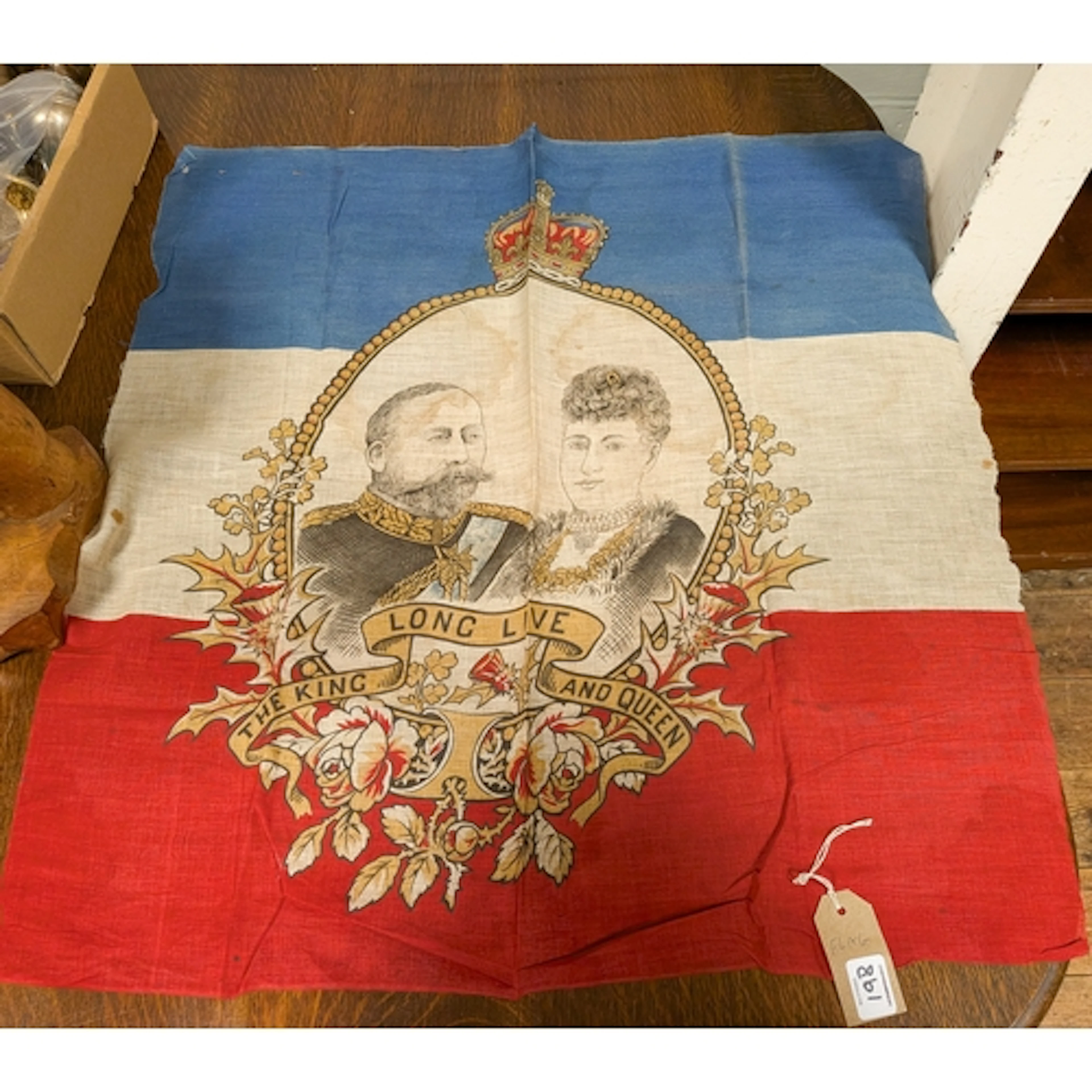 A silk flag depicting Edward VII and Alexandra, 26" square