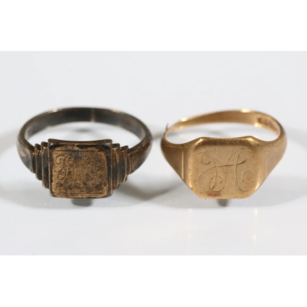 9ct gold signet ring, 3.7g and a gold plated silver signet r...