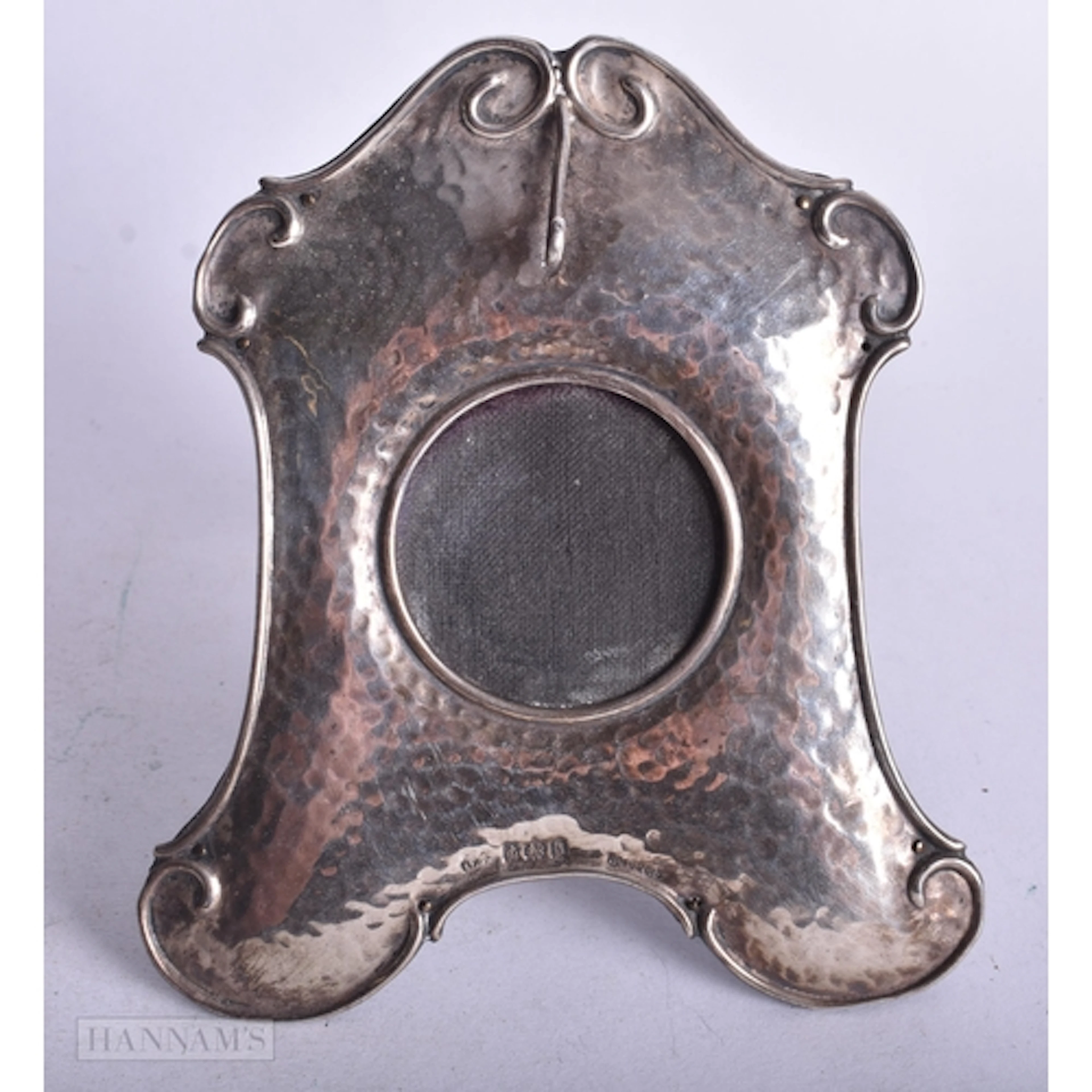 AN ART NOUVEAU SILVER POCKET WATCH HOLDER. 11 cm x 8 cm.