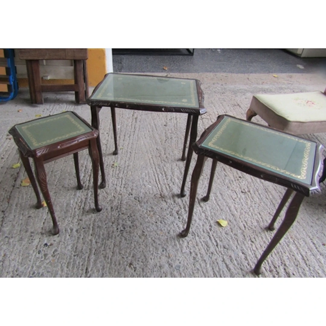 Set of Three Mahogany Graduated Form Occasional Tables Talle...