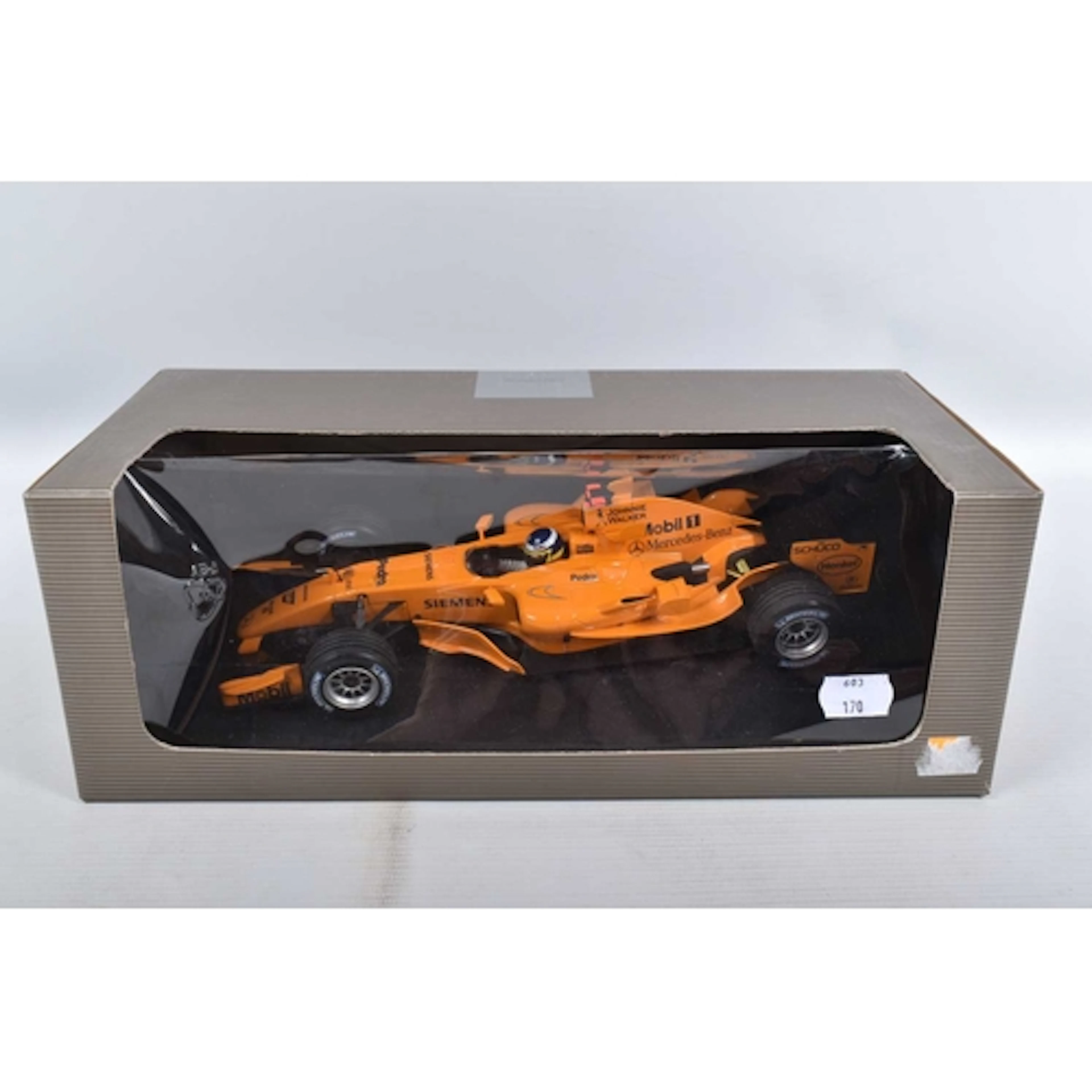 A BOXED 1:18 SCALE MERCEDES BENZ DEALER-EDITION MINICHAMPS M...