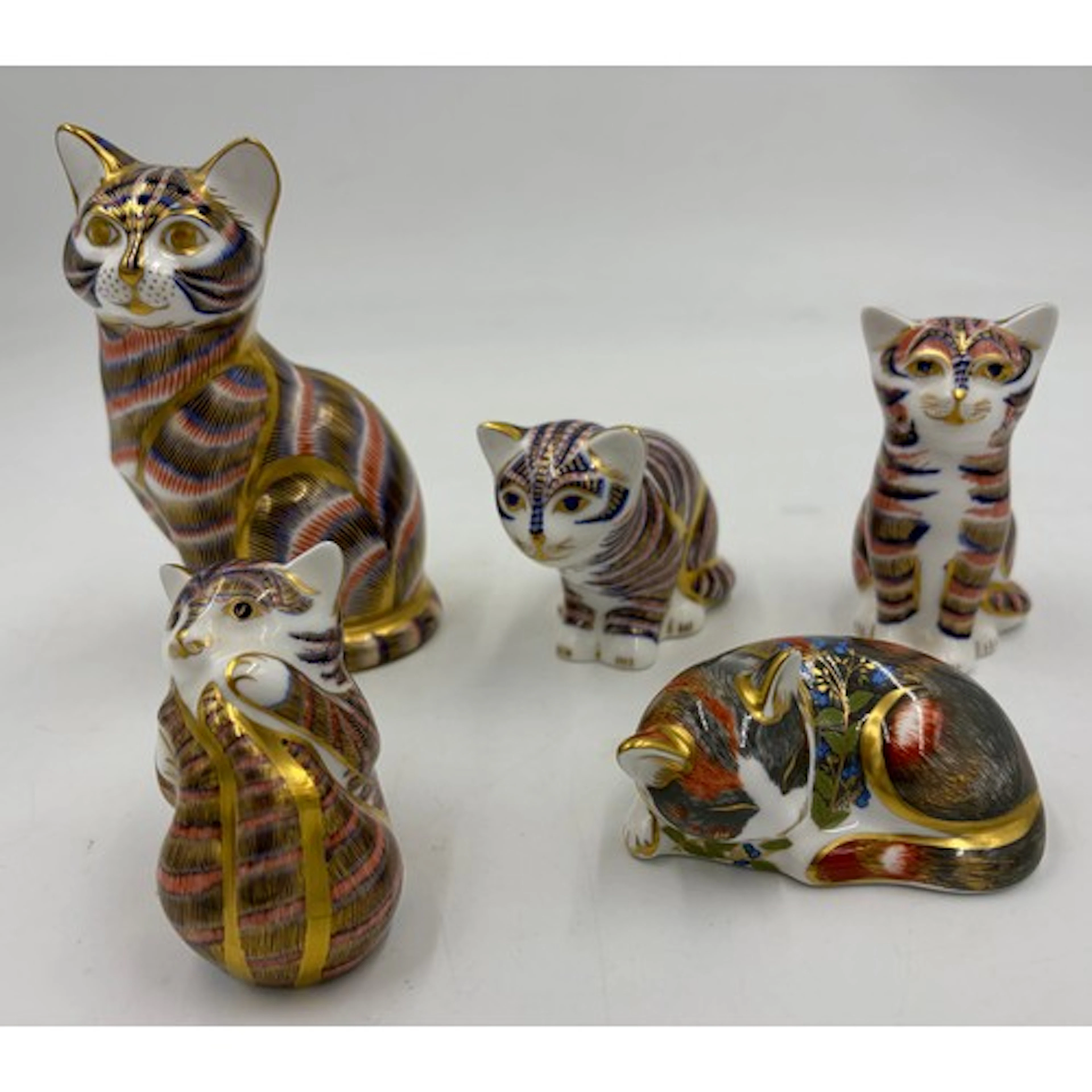 Royal Crown Derby Paperweights: 5 x cats to include a large ...