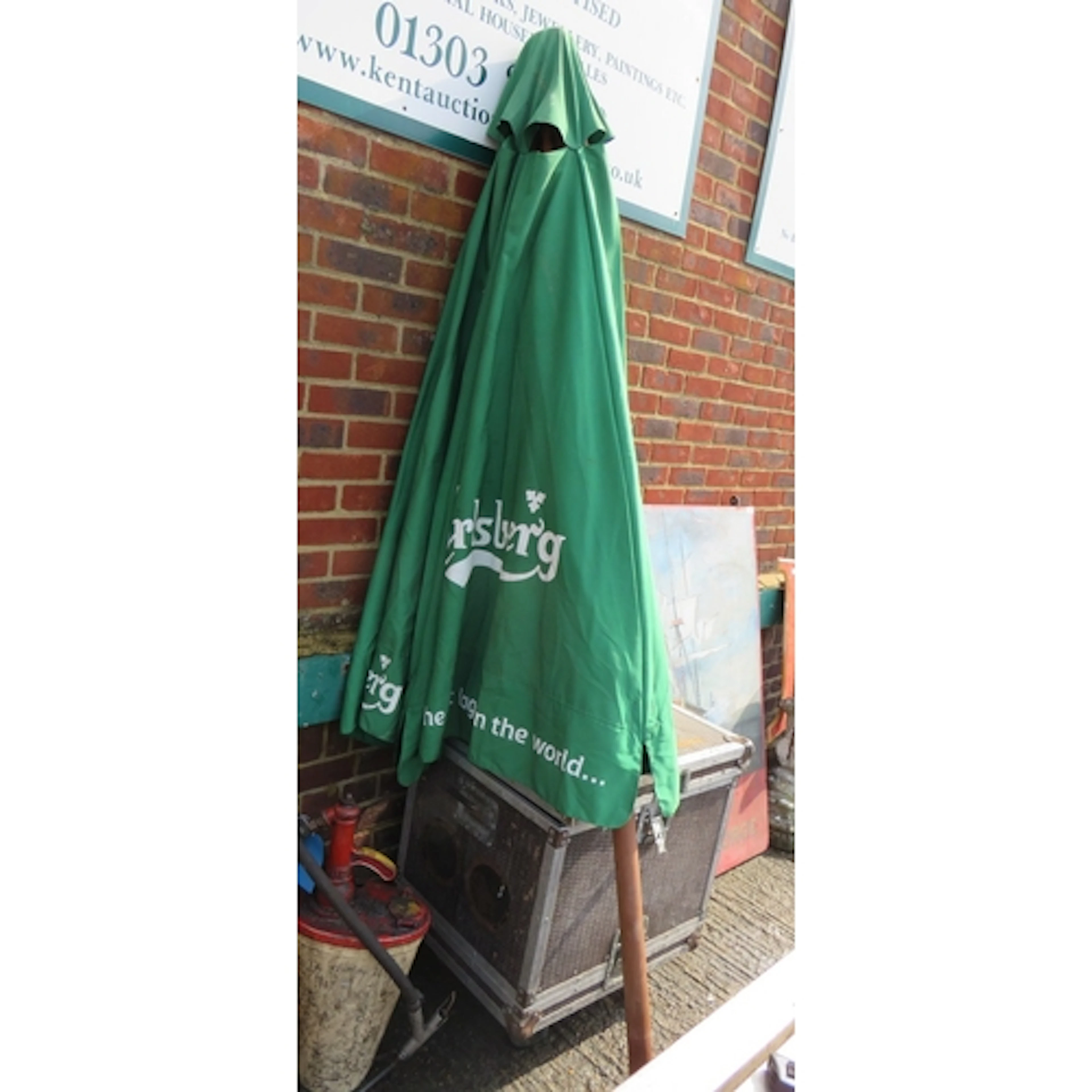 Extra Large Carlsberg Pub Umbrella 6100D
