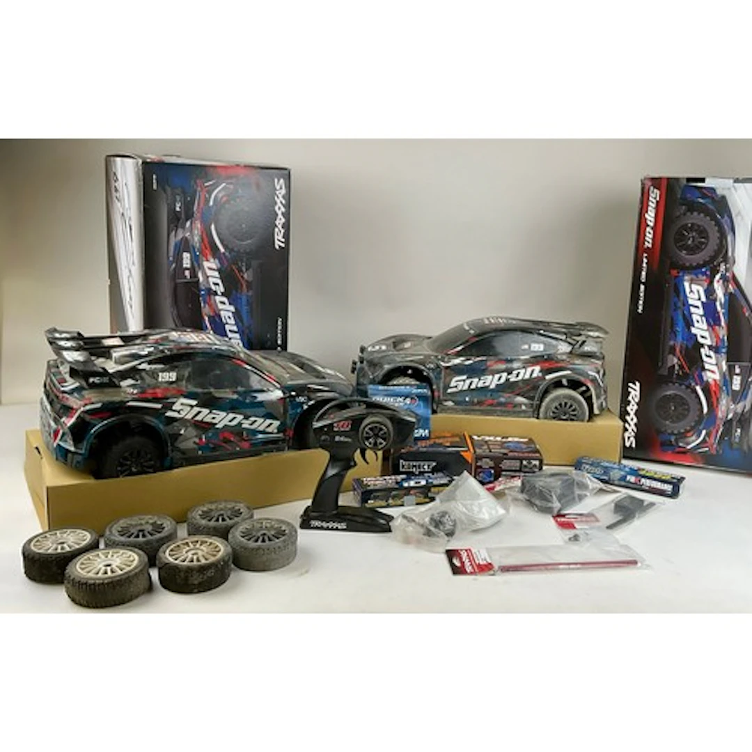 A Traxxas Nitrocross Rally Travis Pastrana Snap-on RTR RC ra...