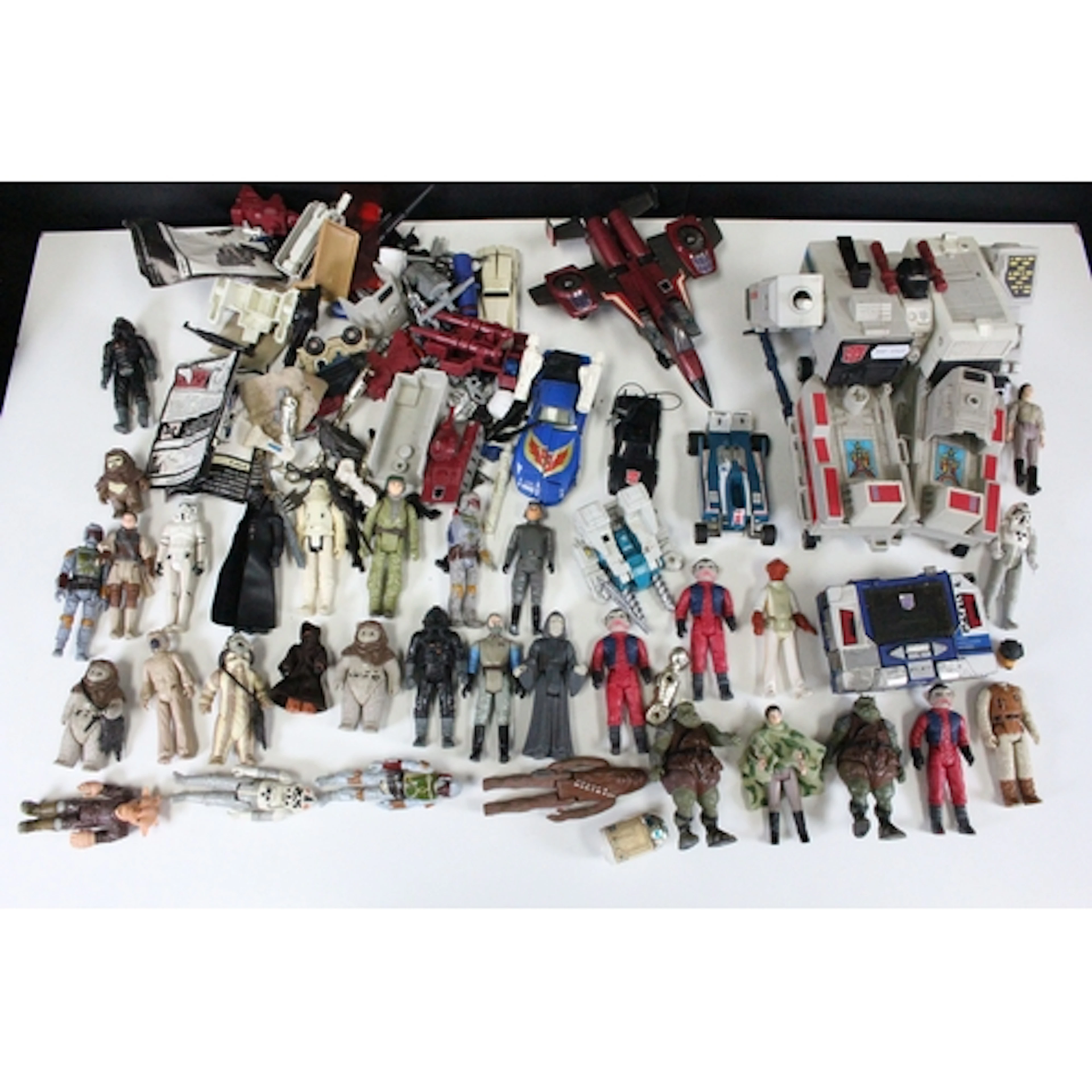 Collection of 1980s figures and toys to include 34 x origina...