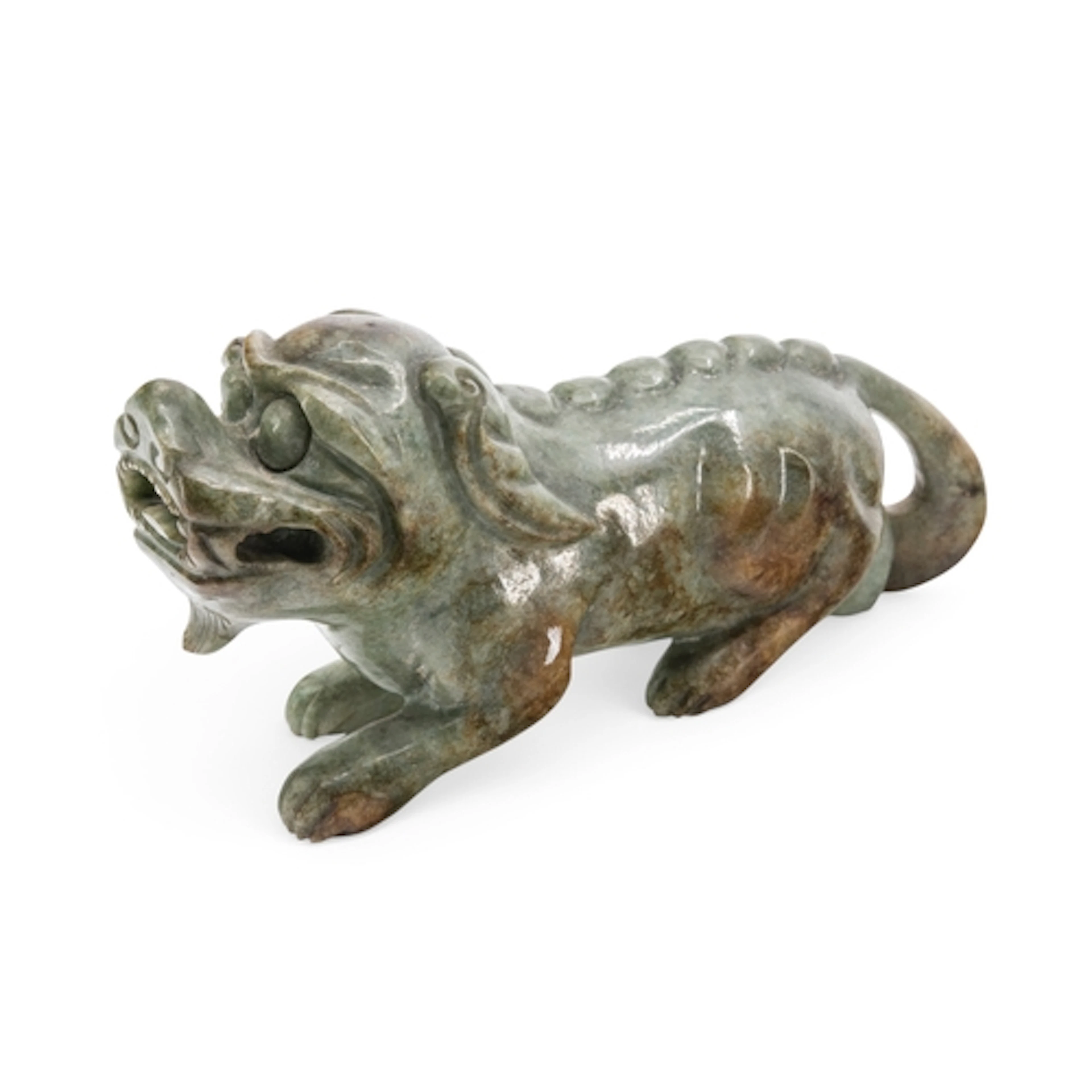 A CARVED MING-STYLE JADE LION 20TH CENTURY 14cm long...