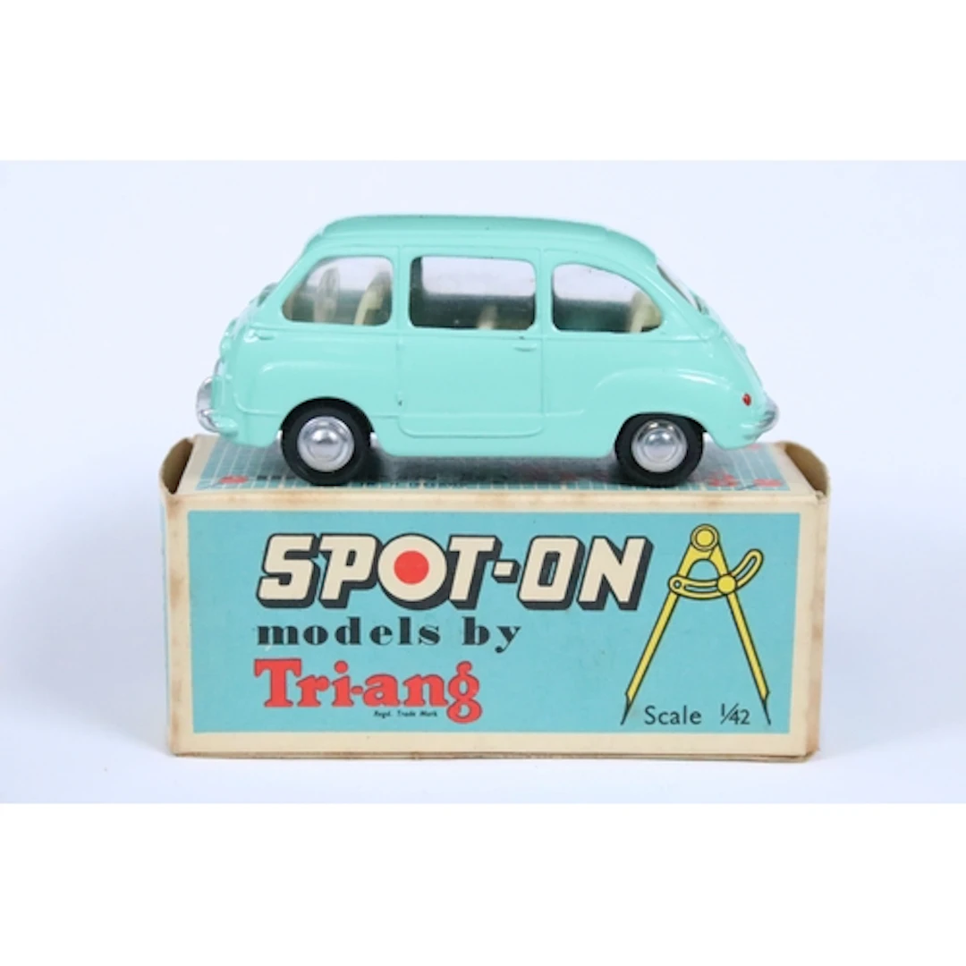 Boxed Triang Spot On 120 Fiat Multipla diecast model in ligh...