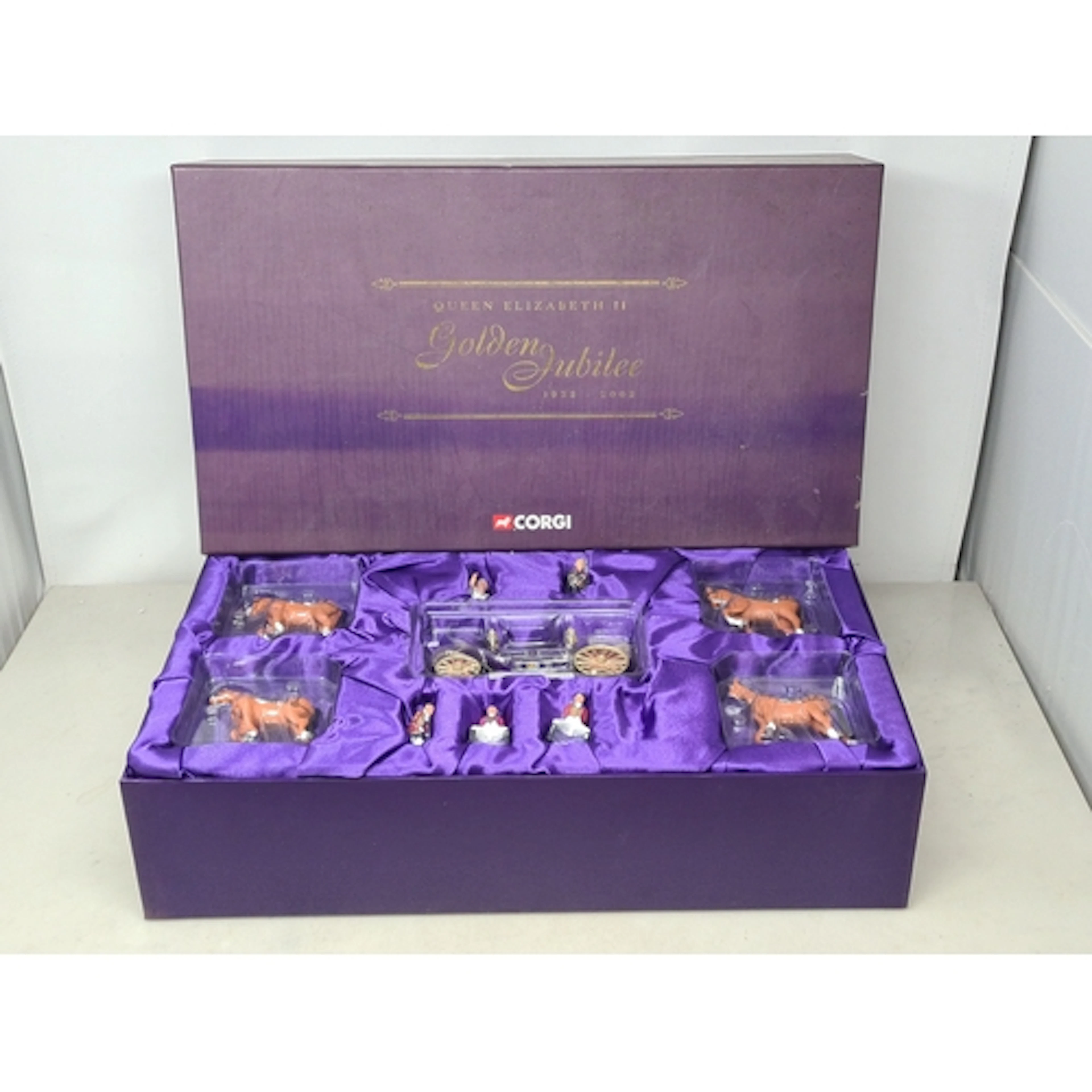 A boxed Corgi Queen Elizabeth II Golden Jubilee Set, Nr M, b...